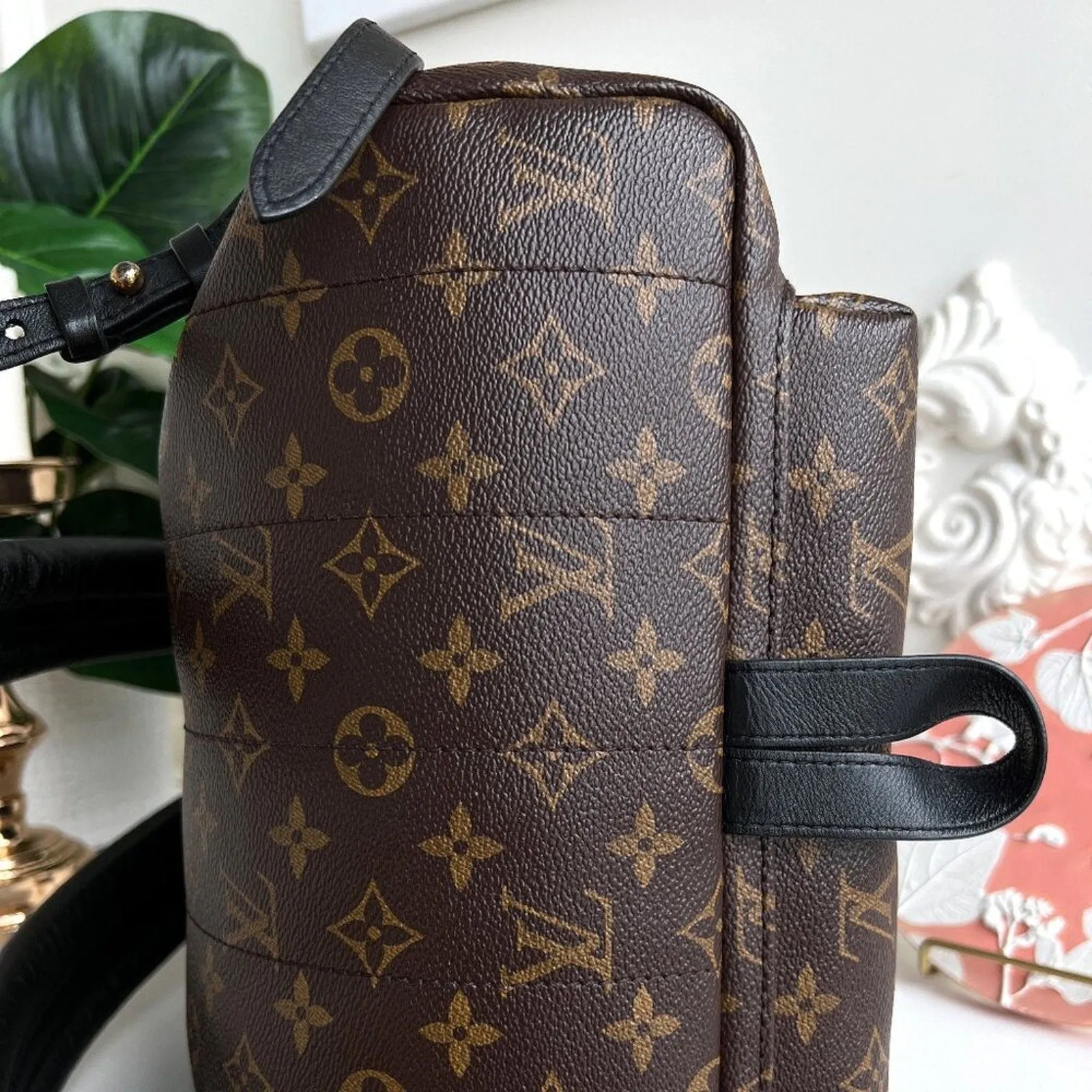 100% Authentic Louis Vuitton Backpack Palm Springs MM Monogram FL2158