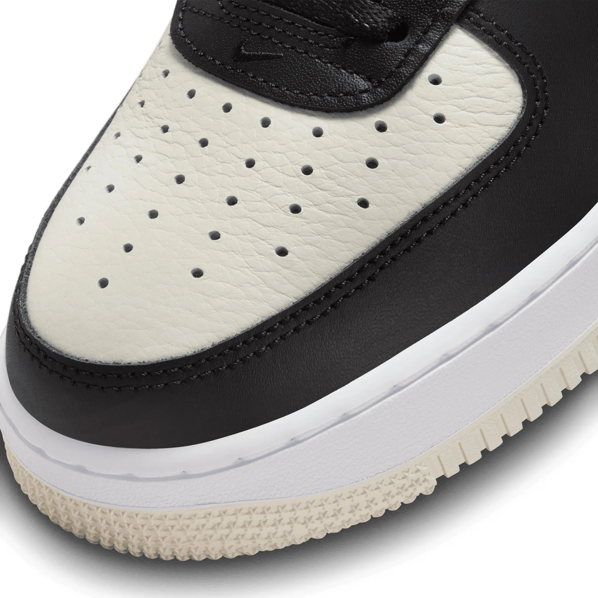Air Force 1 '07 LV8 FD2592-002 Black