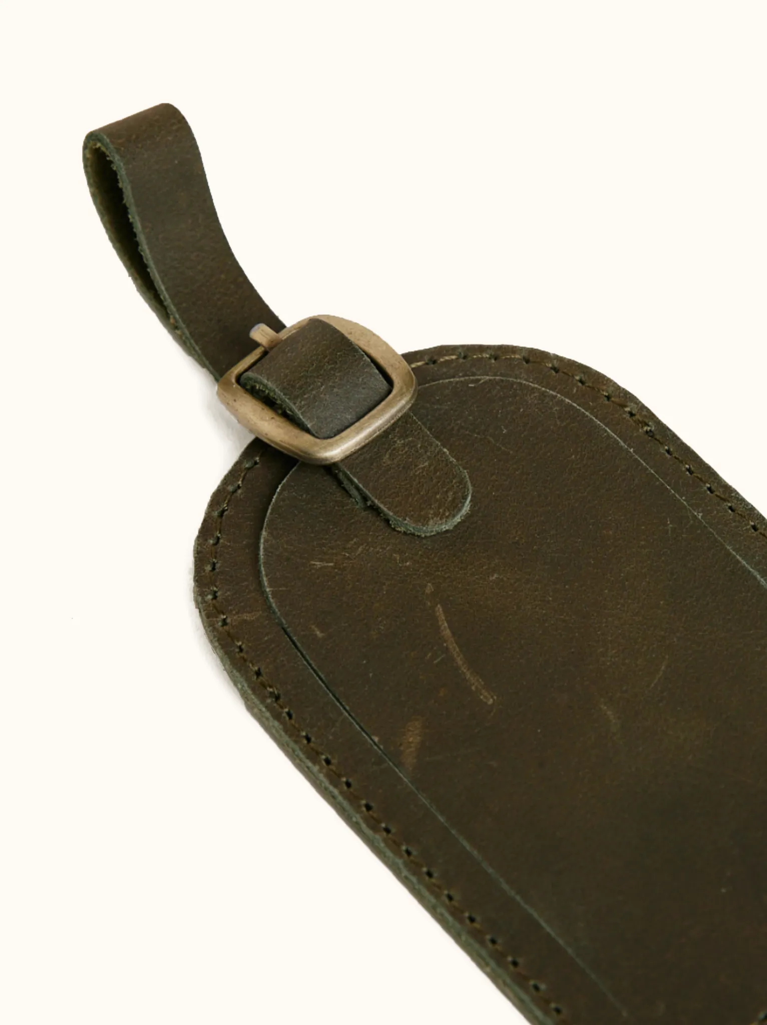 Avery Luggage Tag