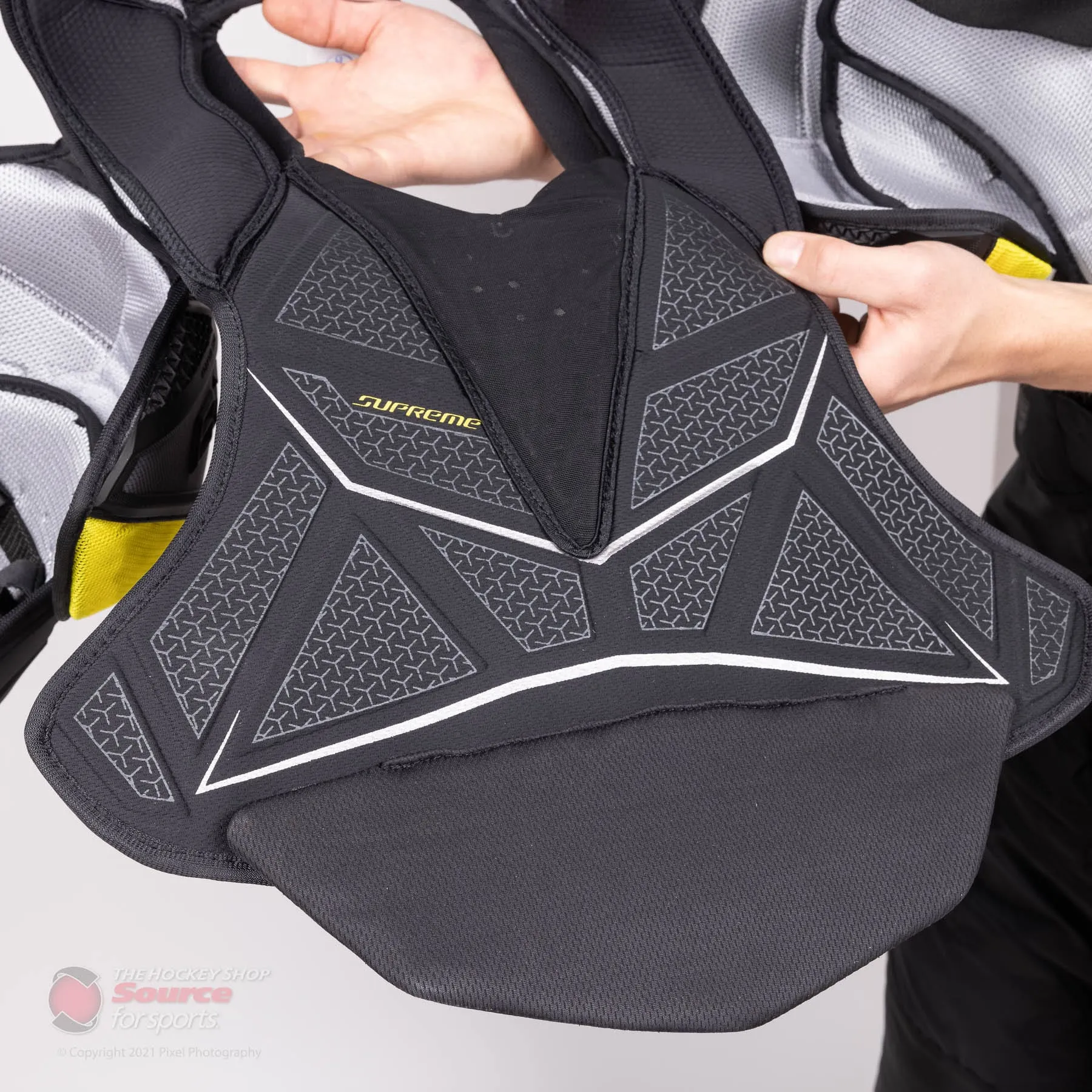 Bauer Supreme UltraSonic Senior Hockey Shoulder Pads