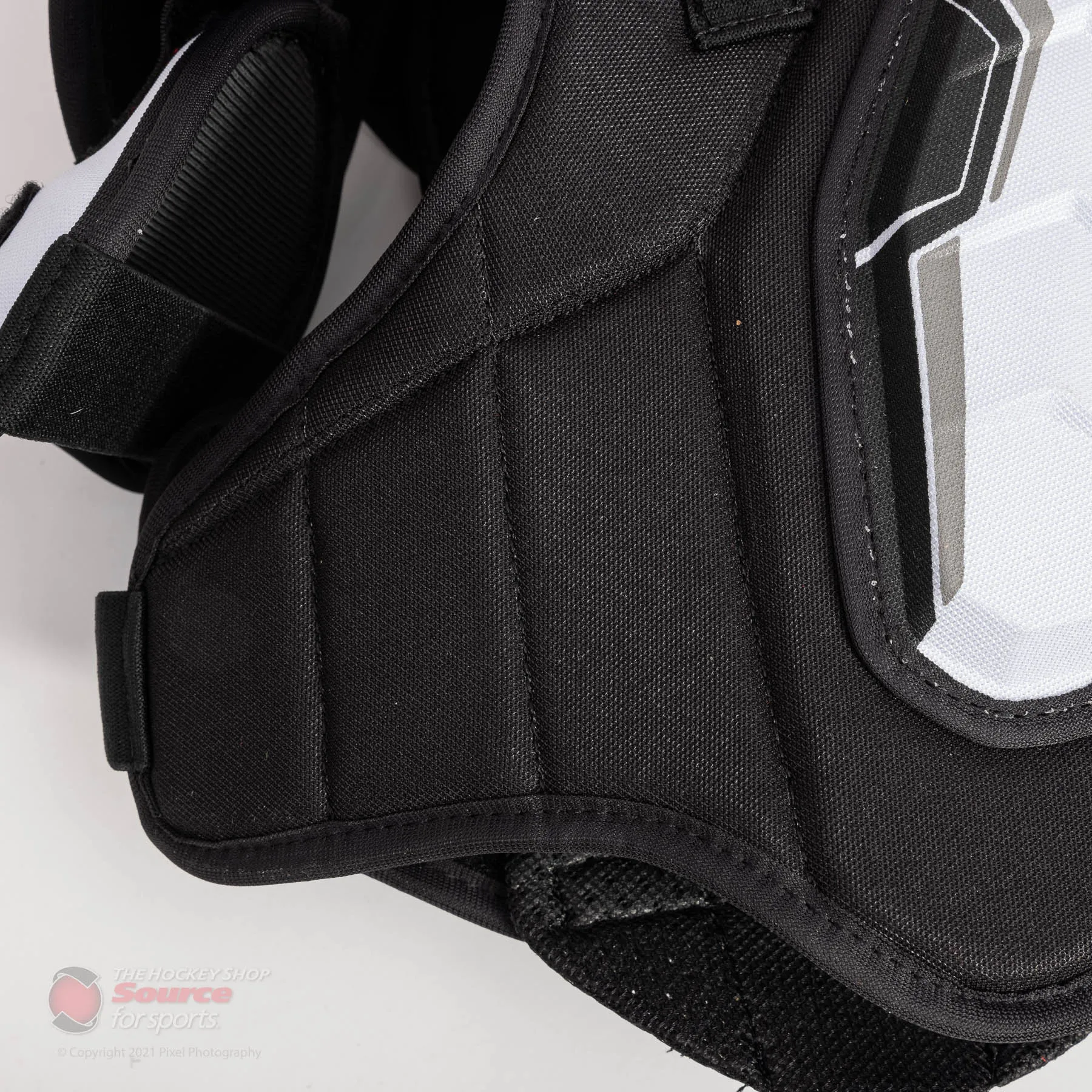 CCM Jetspeed Control Junior Hockey Shoulder Pads - (2021)