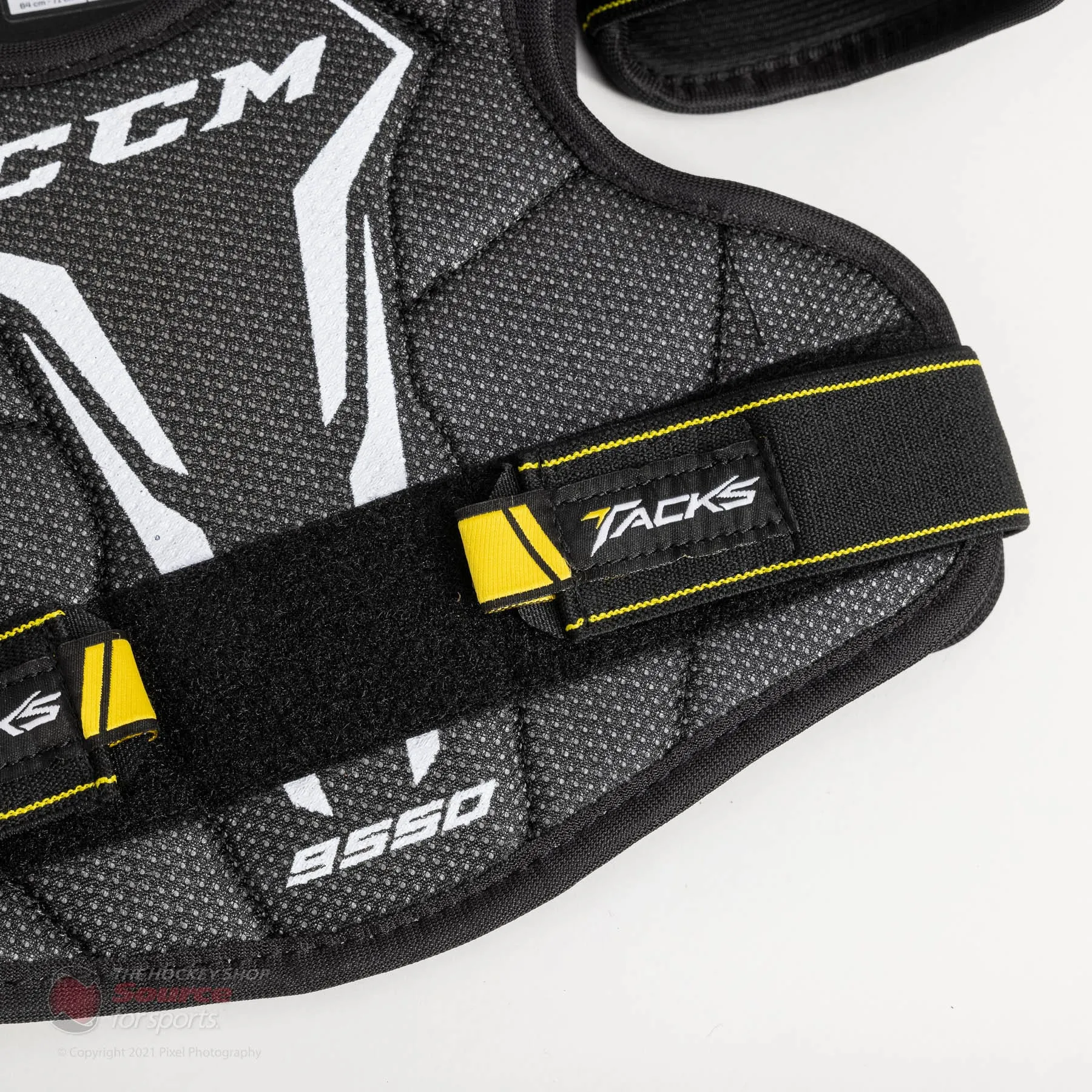 CCM Tacks 9550 Youth Hockey Shoulder Pads