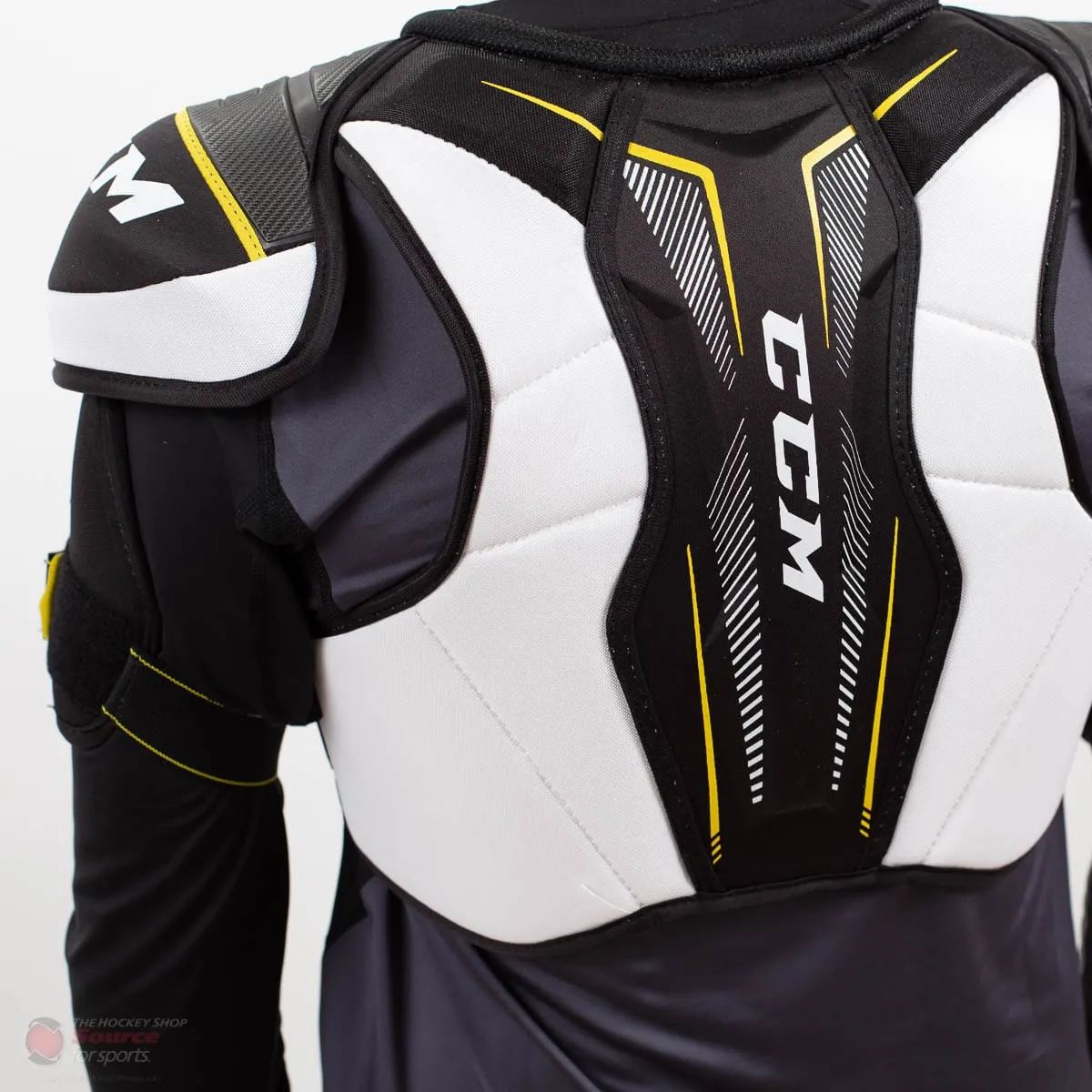 CCM Tacks Vector Plus Senior Hockey Shoulder Pads (2020)