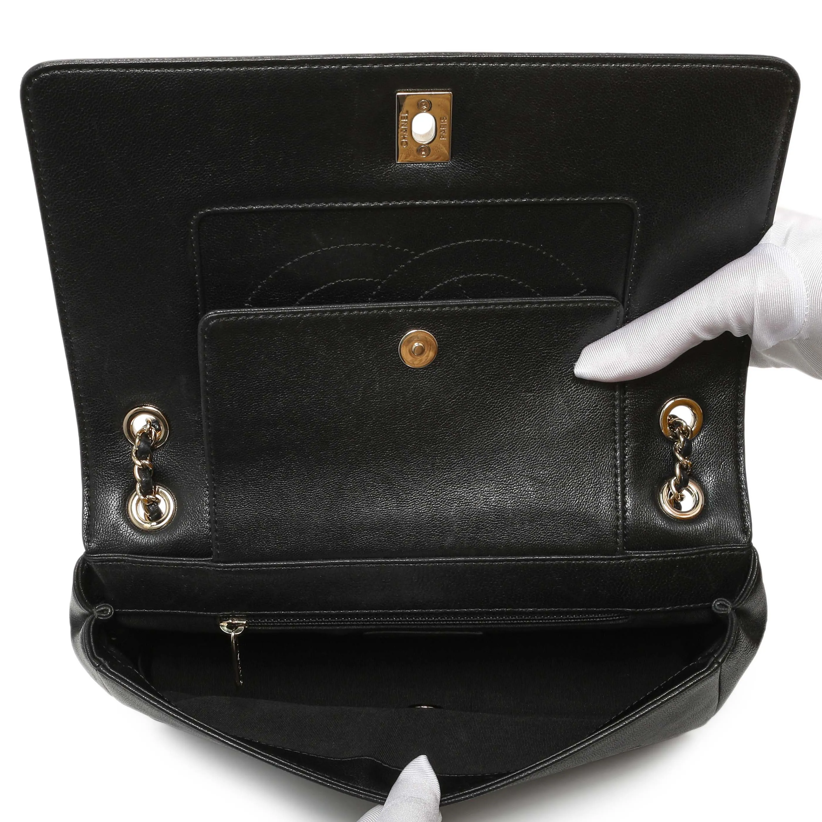 Chanel Black Sheepskin Medium Vintage Mademoiselle Flap