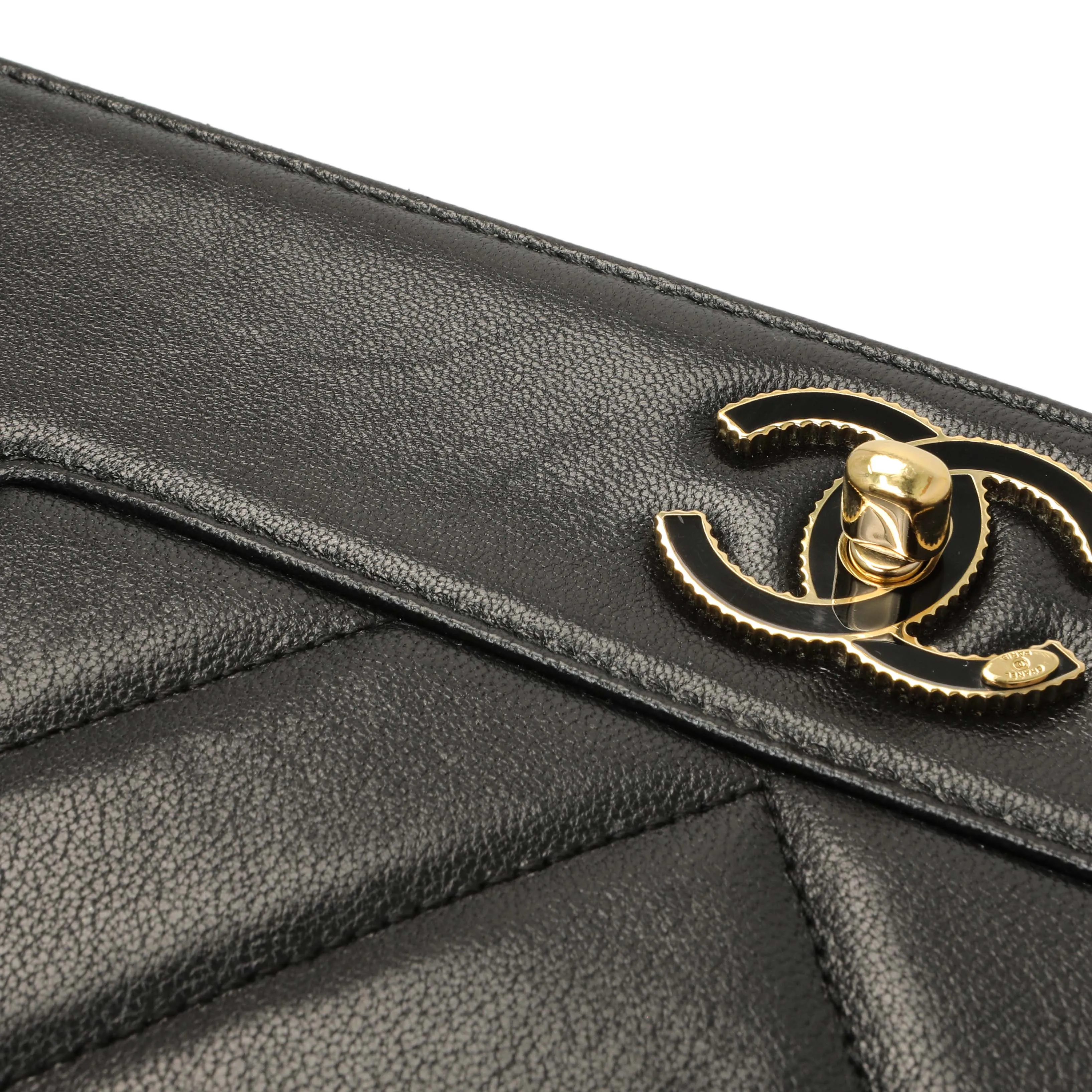 Chanel Black Sheepskin Medium Vintage Mademoiselle Flap