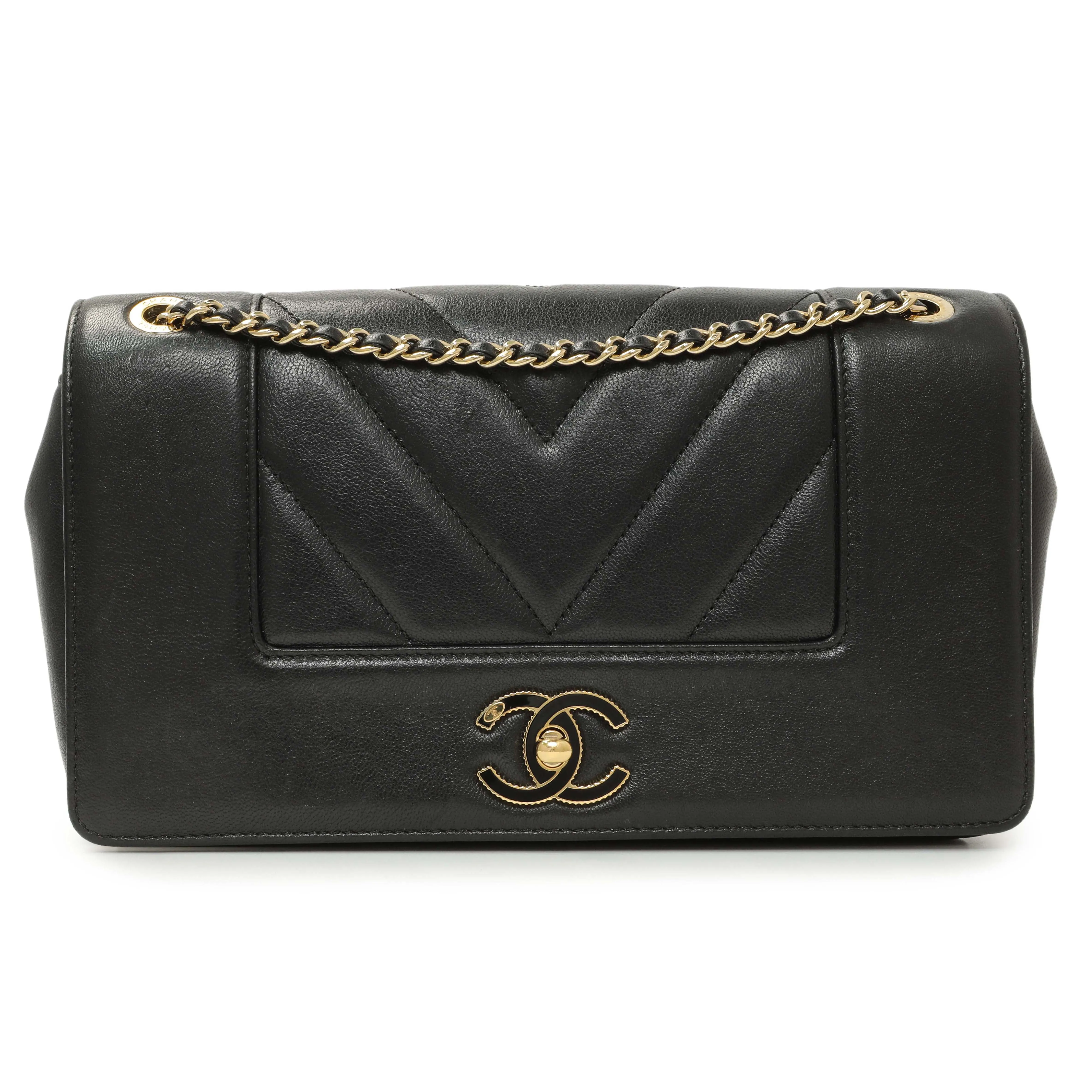Chanel Black Sheepskin Medium Vintage Mademoiselle Flap
