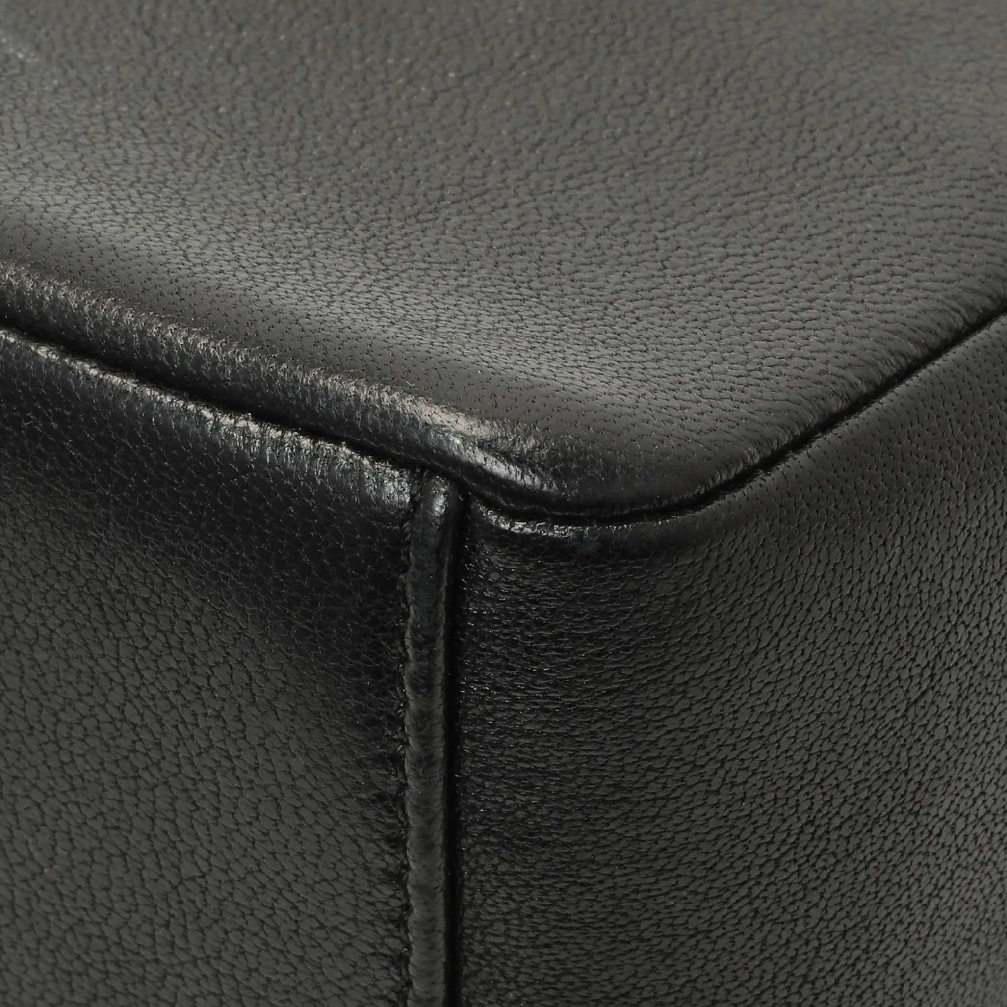 Chanel Black Sheepskin Medium Vintage Mademoiselle Flap