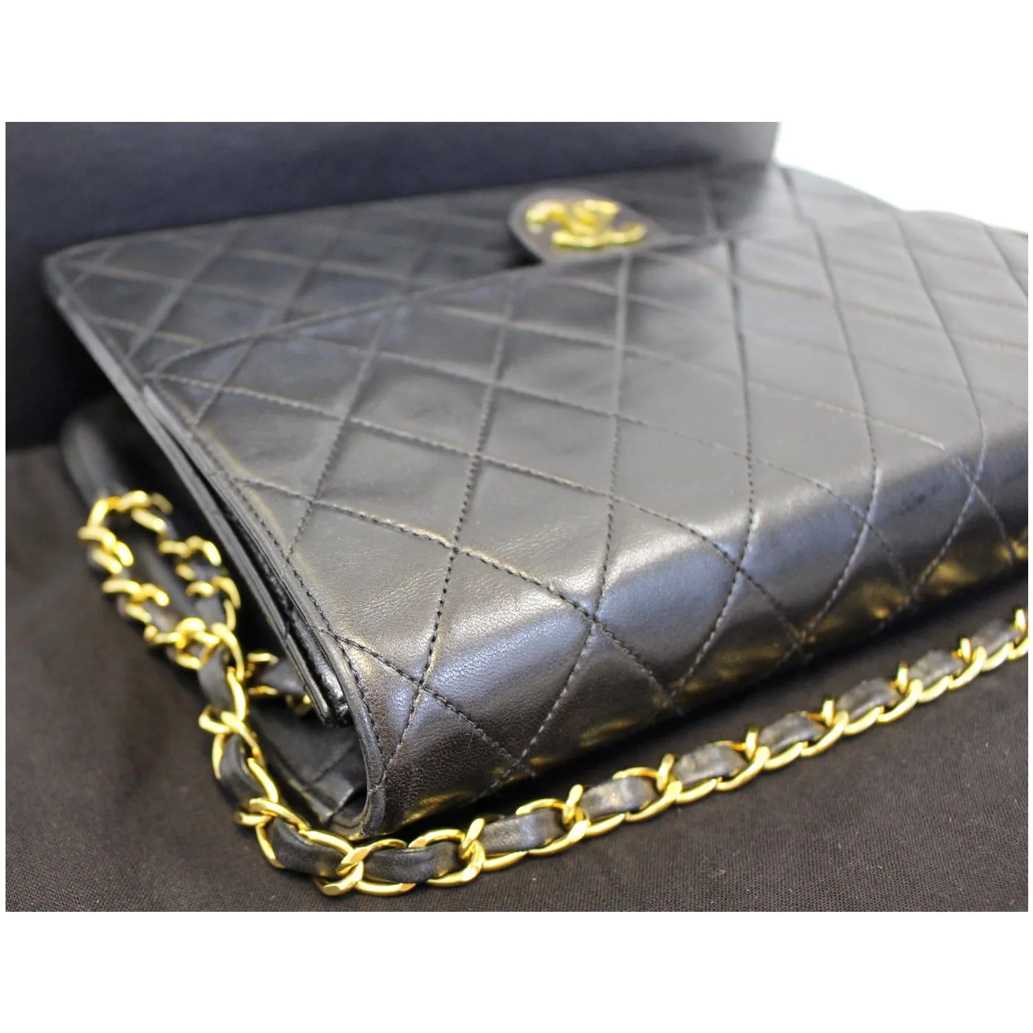 CHANEL Matelasse 25 Lambskin Leather Shoulder Bag Black