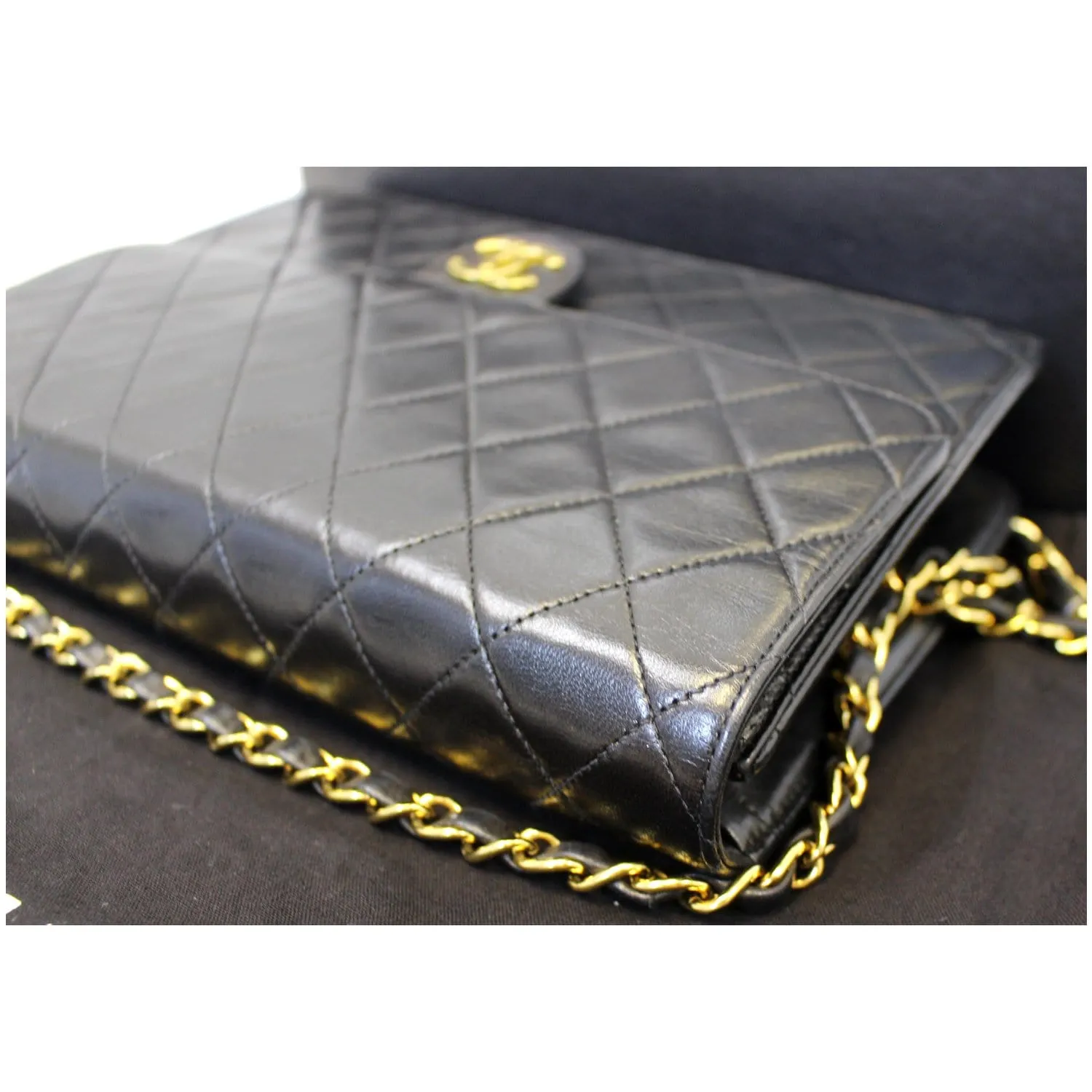 CHANEL Matelasse 25 Lambskin Leather Shoulder Bag Black