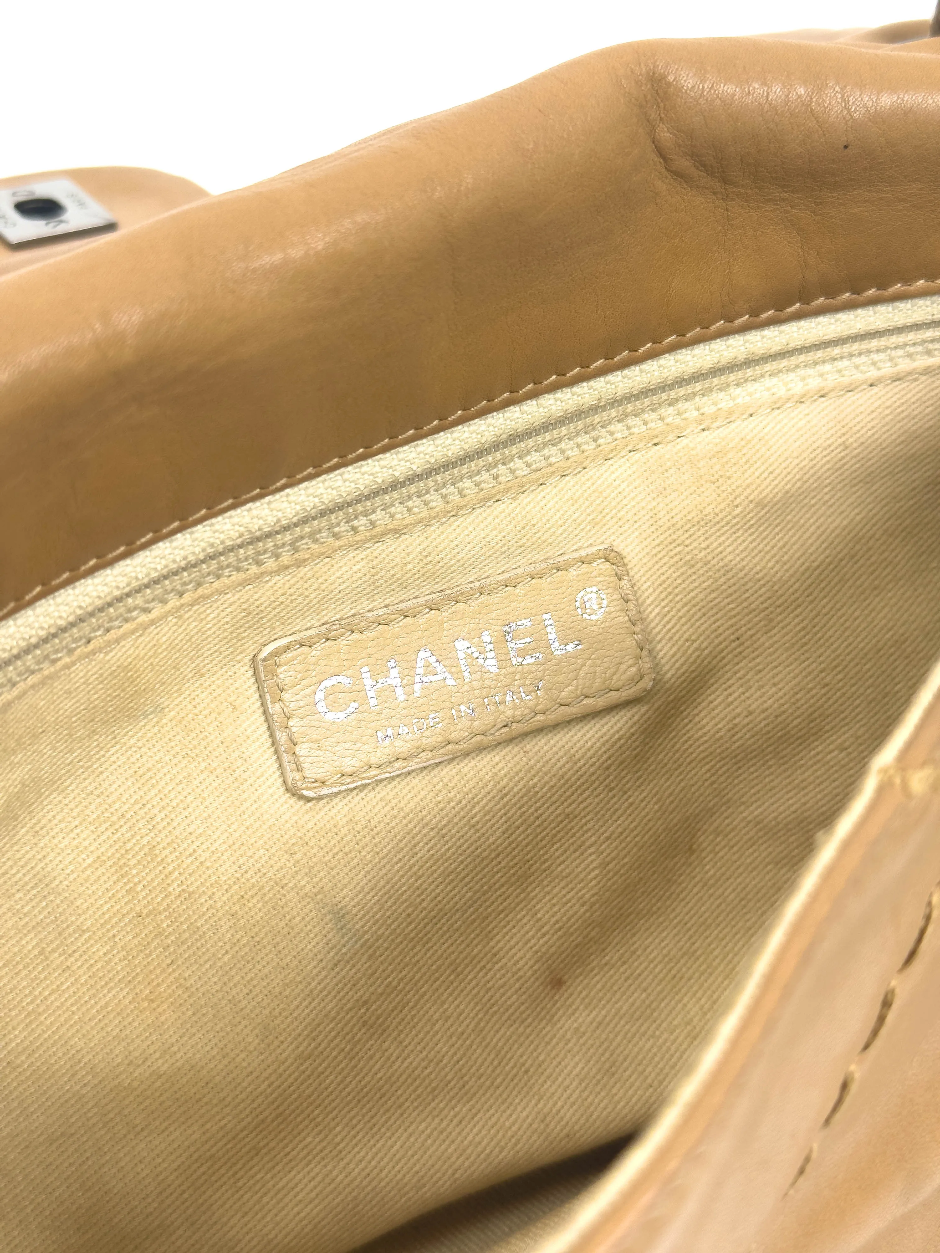 CHANEL stitch zip latte leather shoulder bag
