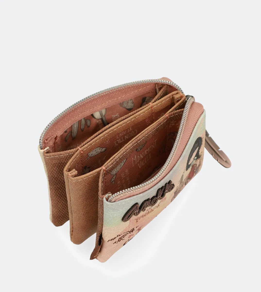 Country triple compartment purse