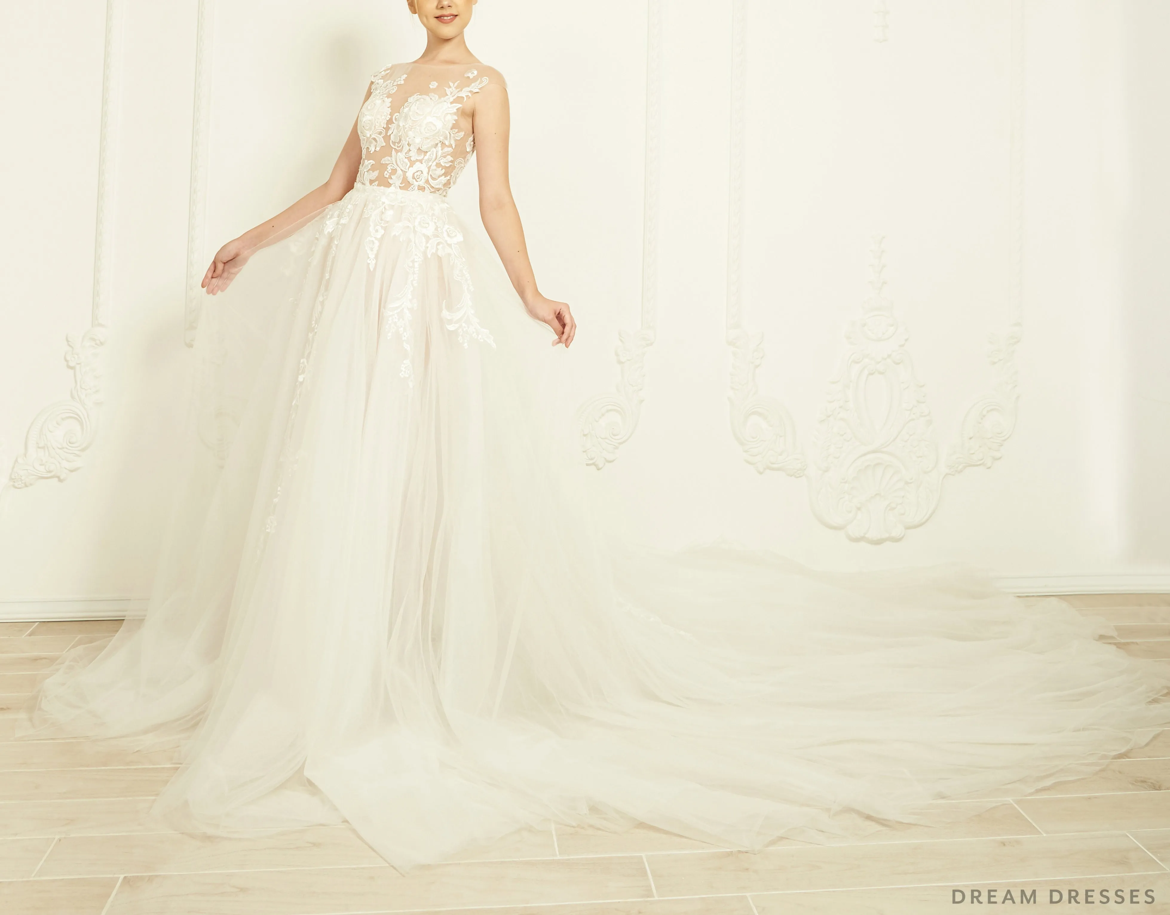 Detachable Bridal Overskirt (#Savia)