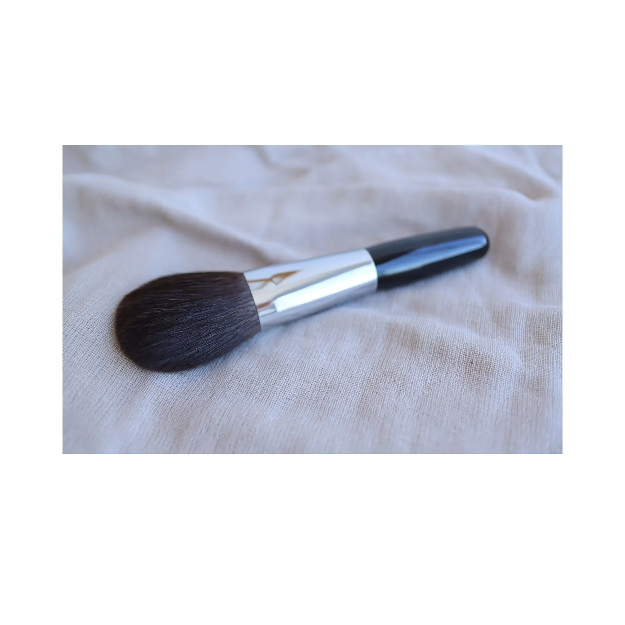 Eihodo Large Powder Brush, Vintage Natural Bristles (Limited Edition)