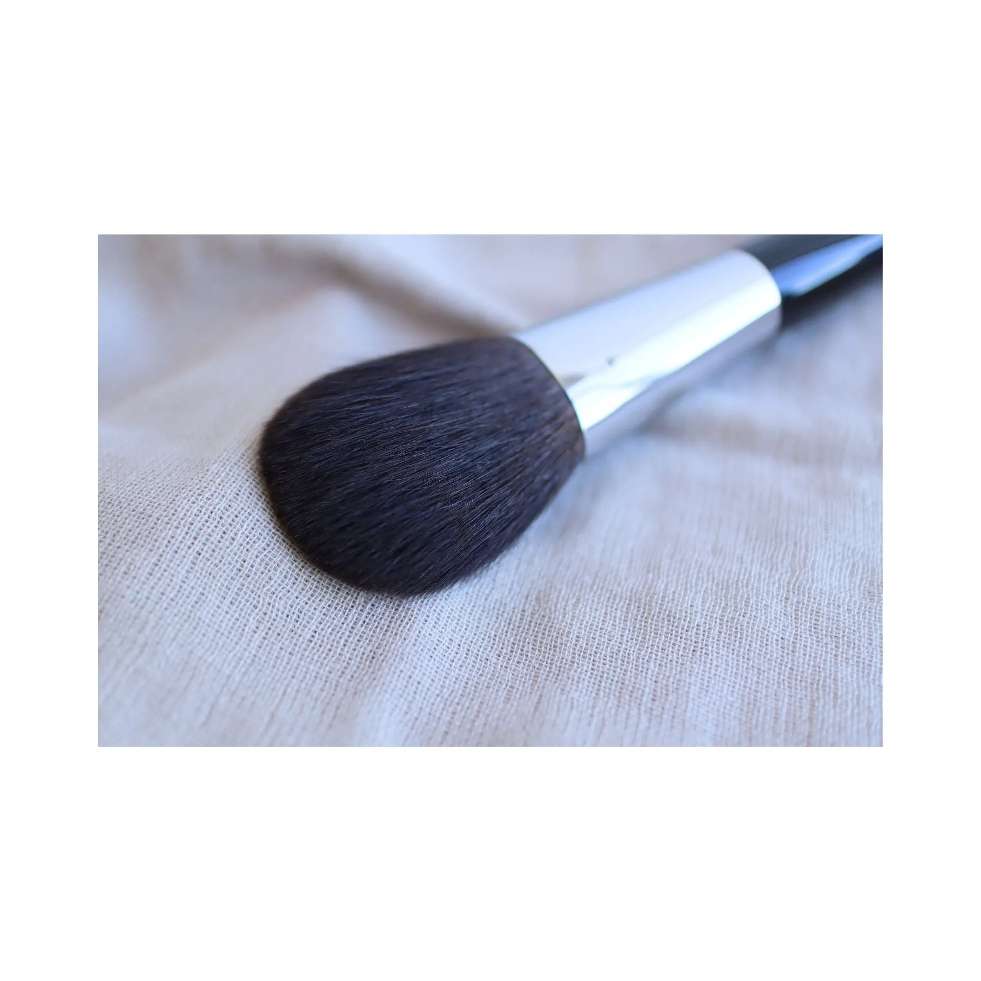 Eihodo Large Powder Brush, Vintage Natural Bristles (Limited Edition)
