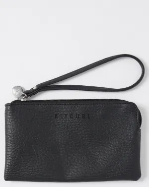 ESSENTIALS 2 WRISTLET