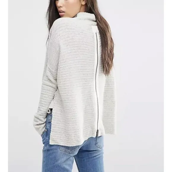 Free People Cream Arctic Fox Mock Neck Zip Back Oversized Wool Blend Sweater S