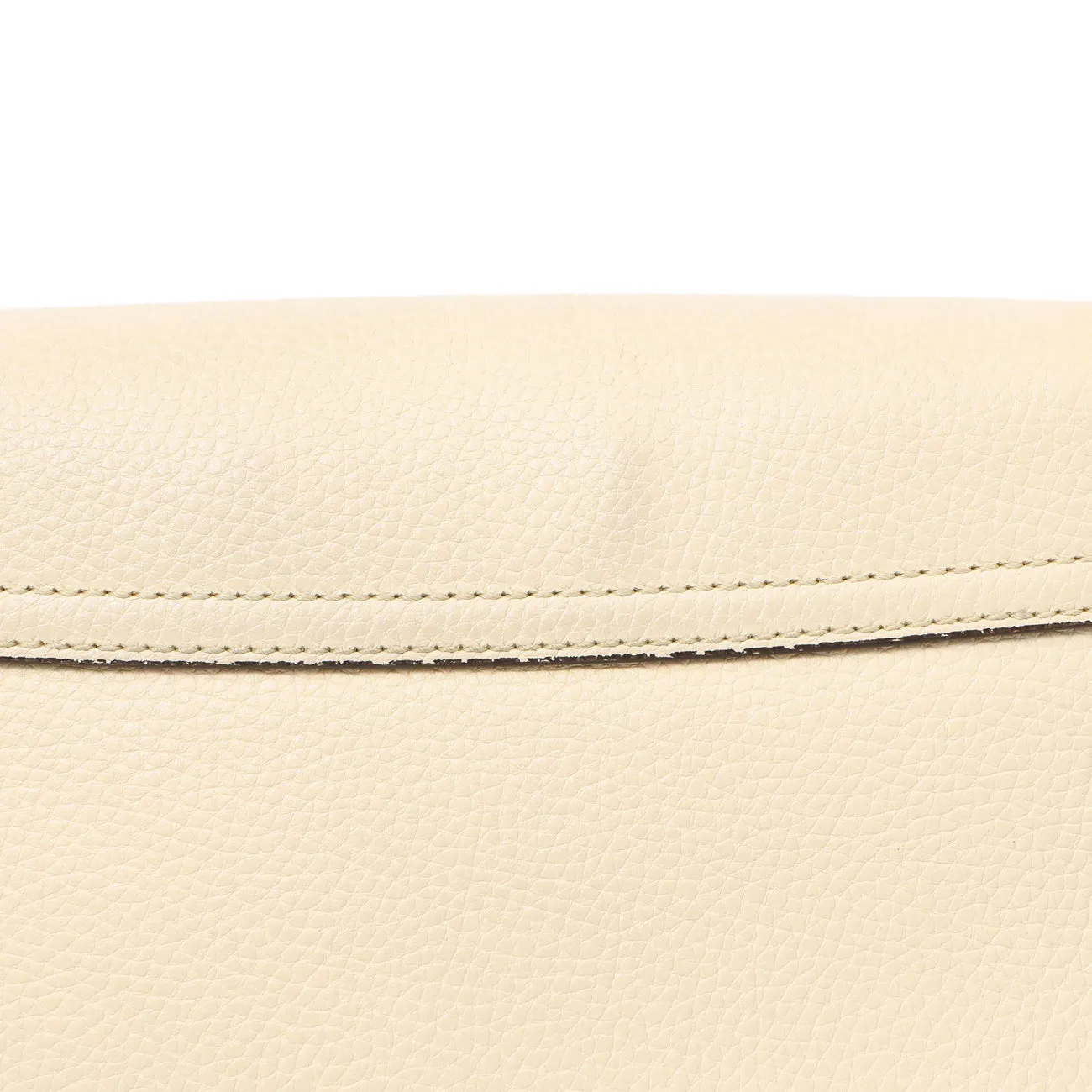 Gucci Ivory Pebbled Calfskin Medium Soho Flap Crossbody