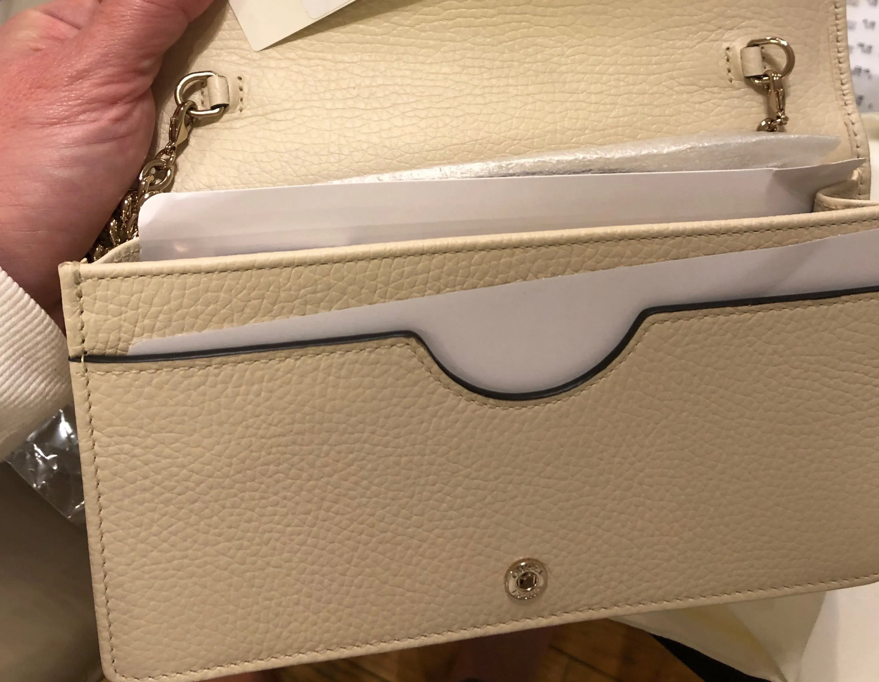 Gucci Soho Wallet with Removable Chain in Ivory