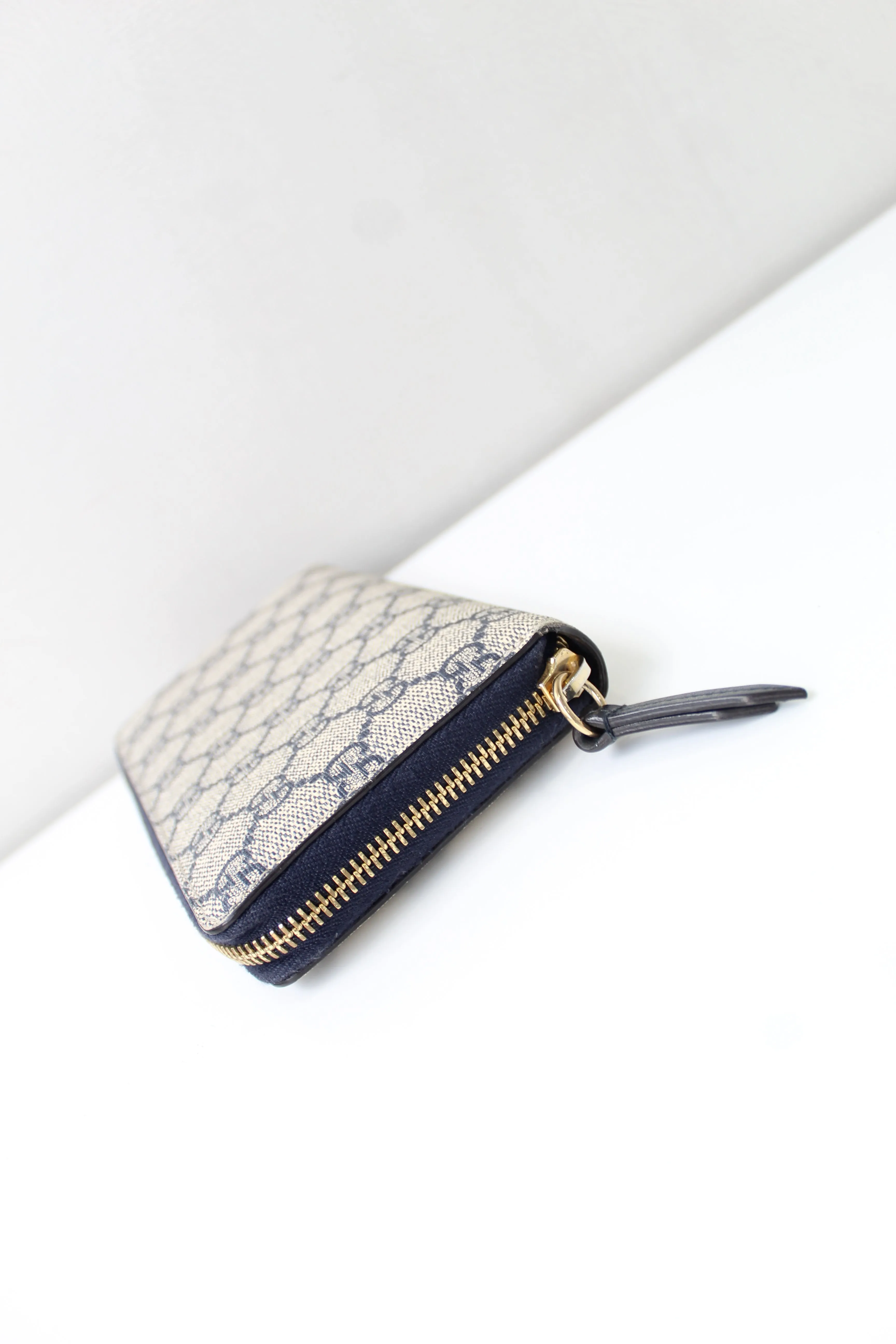 Gucci Zippy Wallet
