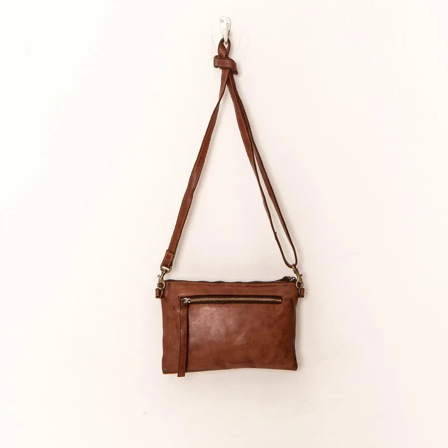 JUJU & CO Monterey Cross Body Small - Cognac