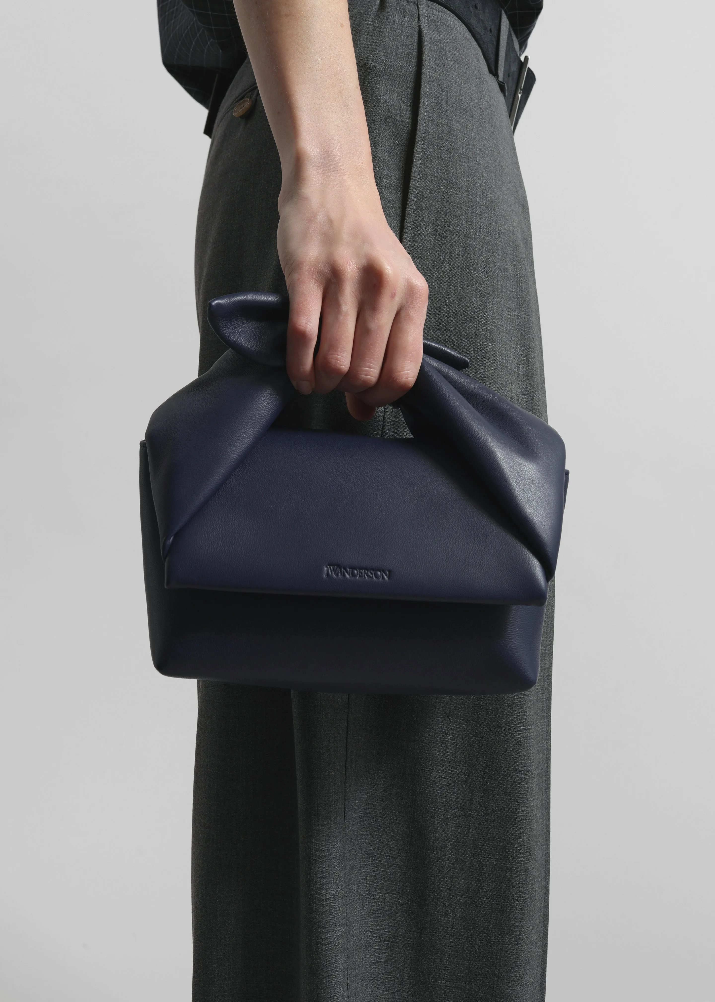 JW Anderson Bow Midi Twister Bag - Navy