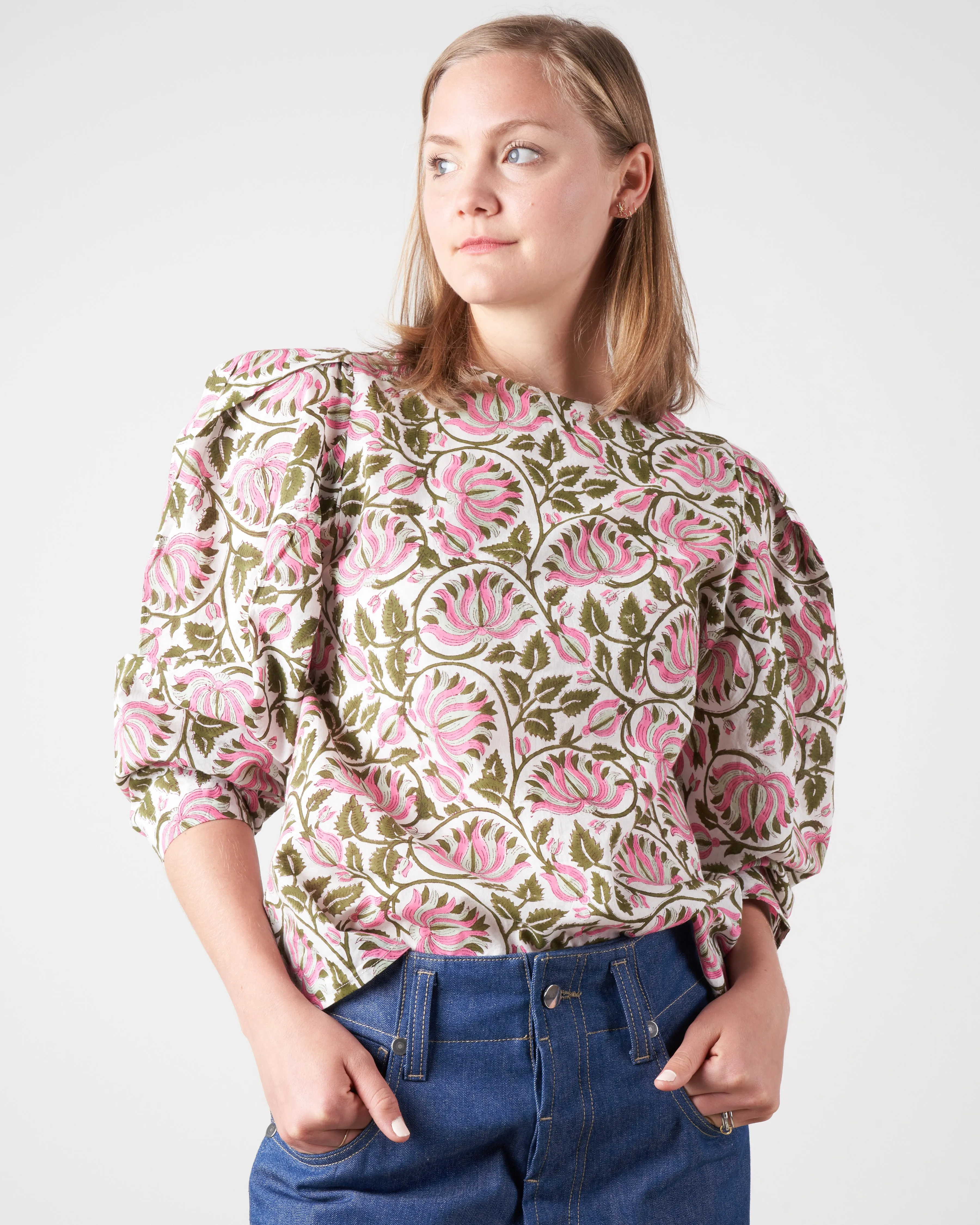 lila top - lotus flower
