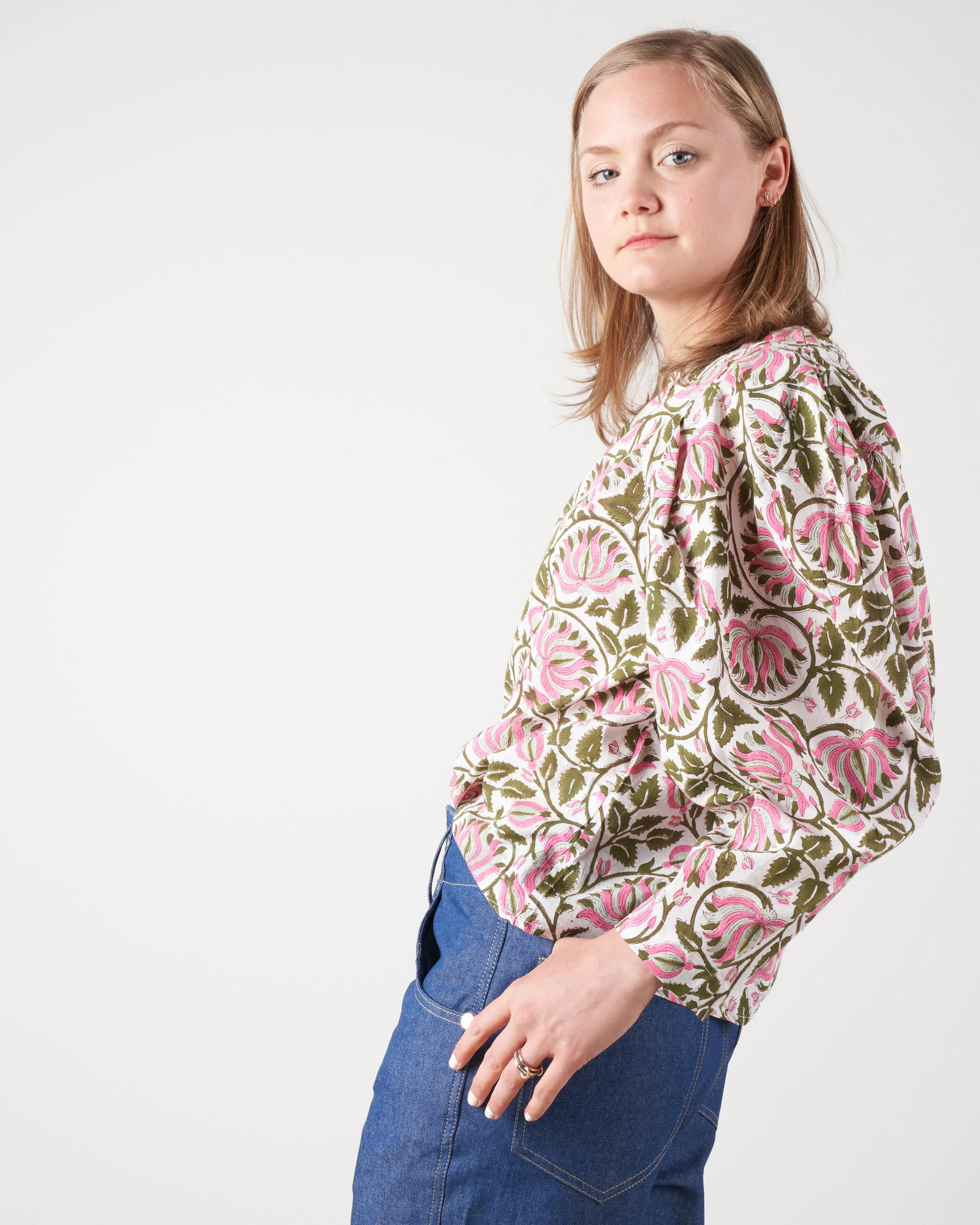 lila top - lotus flower