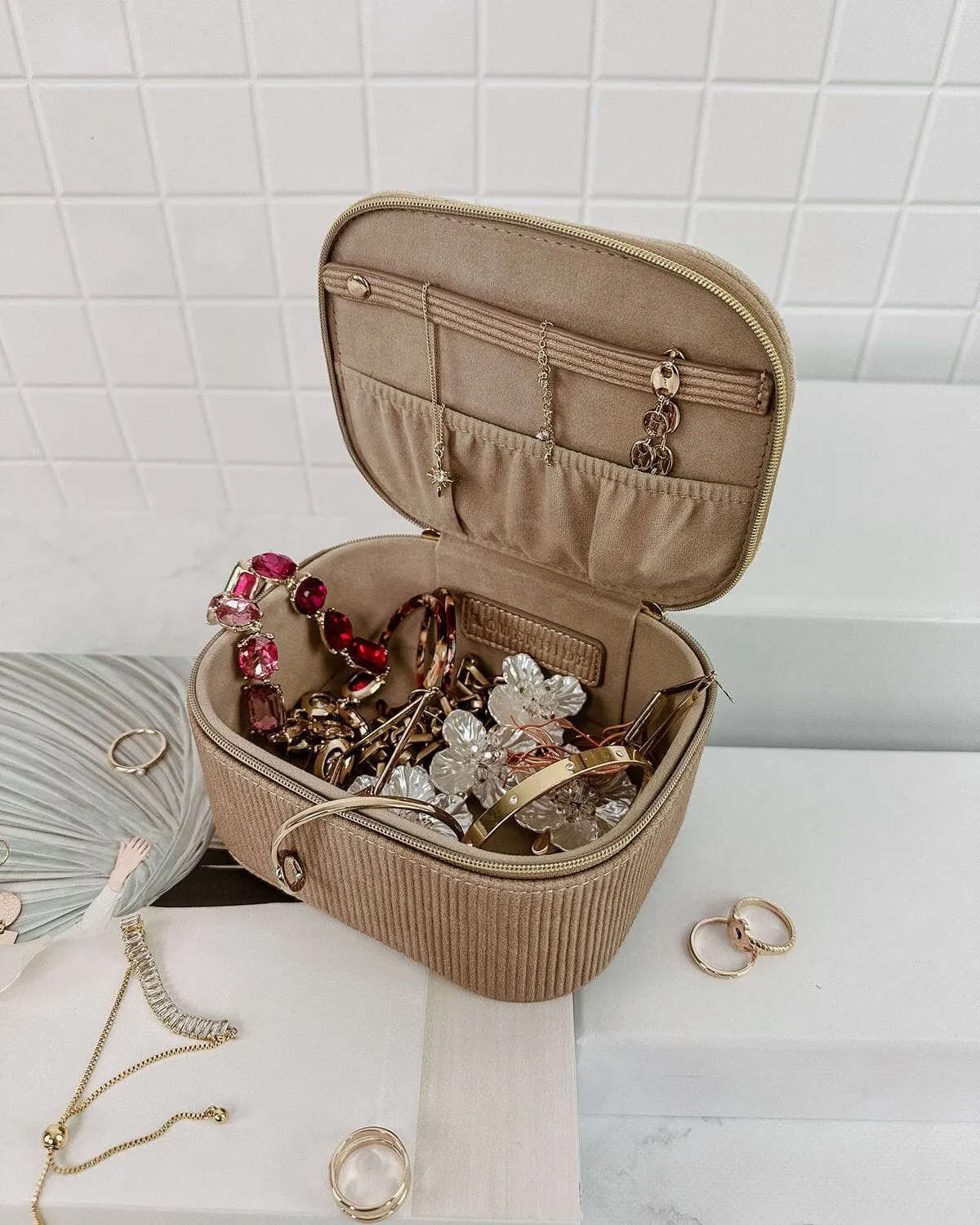 LOUENHIDE Jesse Jewellery Box - Almond