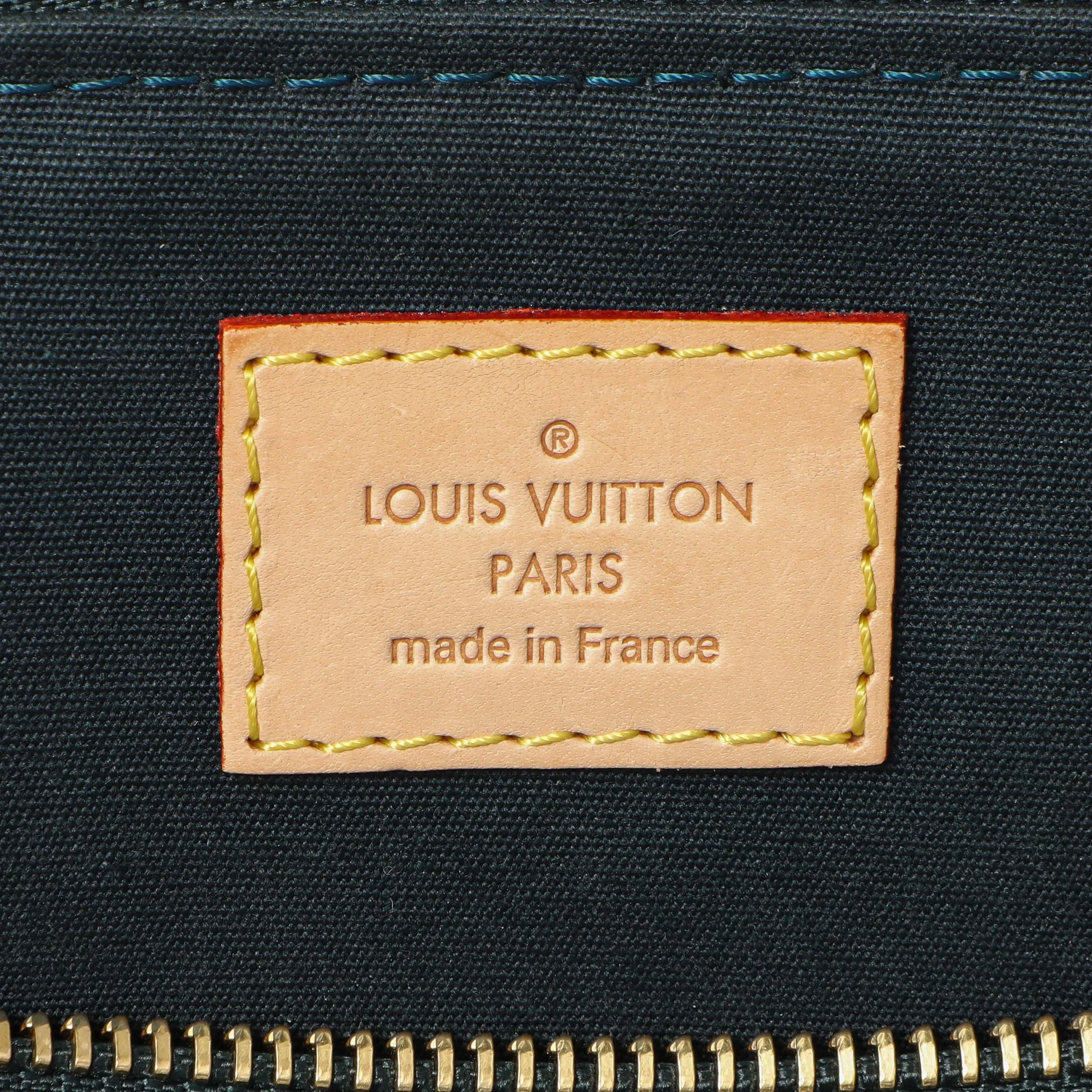 Louis Vuitton Bleu Nuit Vernis Bellevue PM