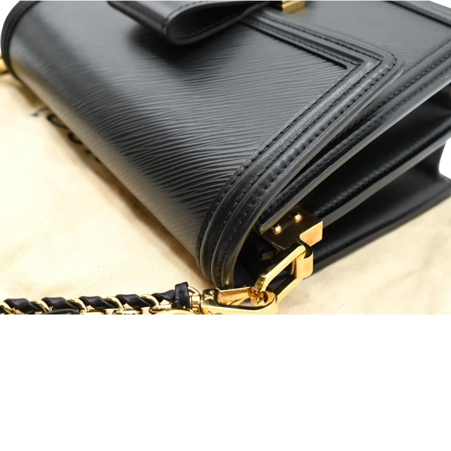 LOUIS VUITTON Dauphine MM Epi Leather Shoulder Bag Black