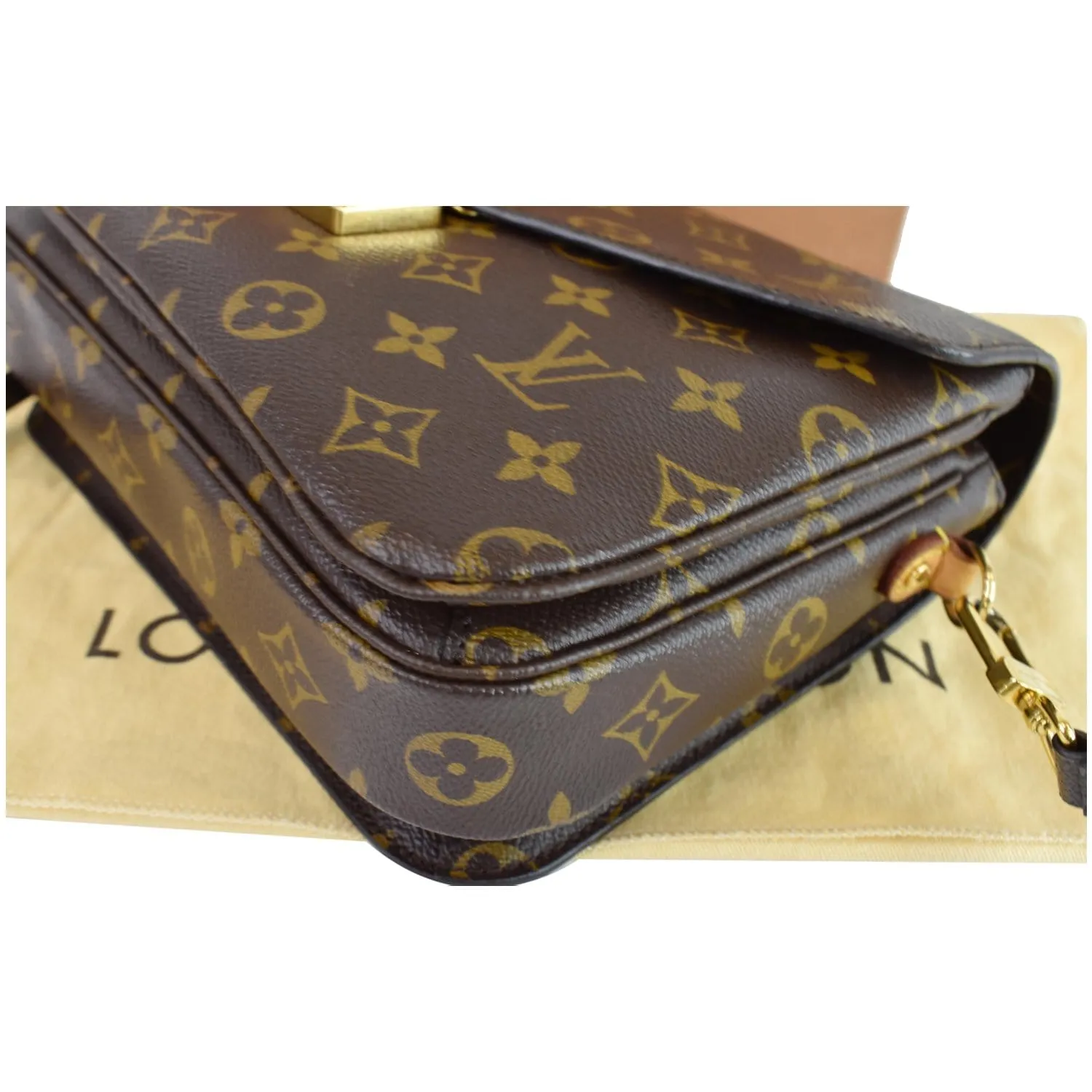 LOUIS VUITTON Metis Pochette Monogram Canvas Crossbody Bag Brown