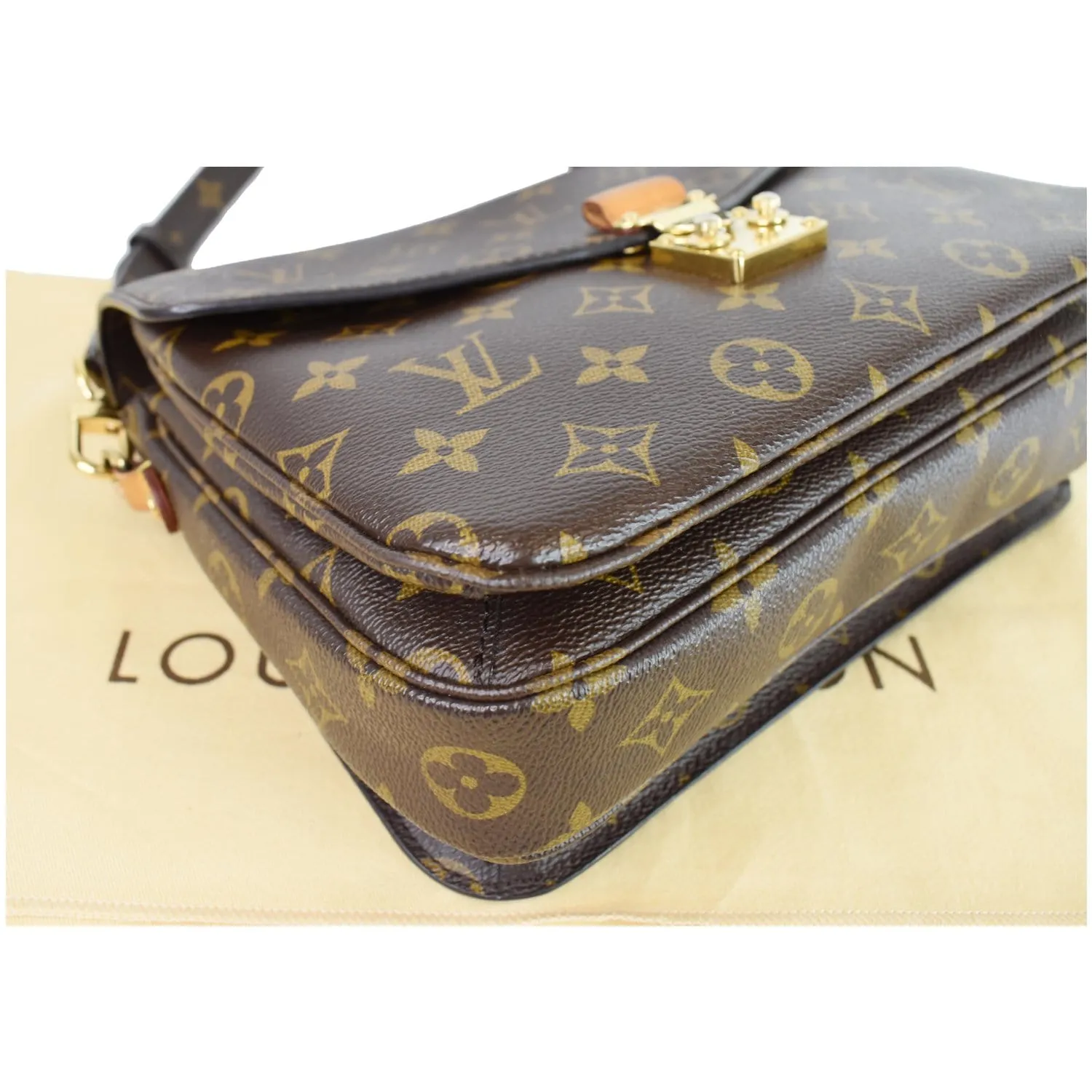 LOUIS VUITTON Metis Pochette Monogram Canvas Crossbody Bag Brown