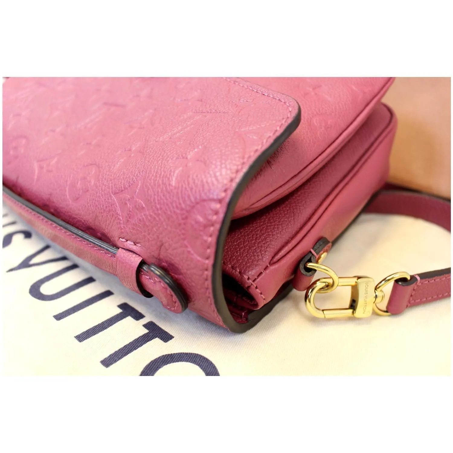LOUIS VUITTON Metis Pochette Monogram Empreinte Crossbody Bag Pink