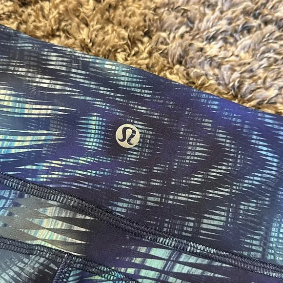 Lululemon Invigorate High-Rise Biker Short Size 4