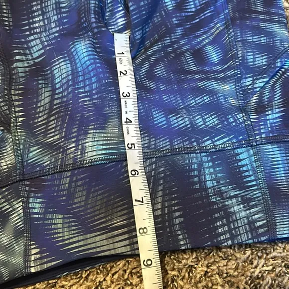 Lululemon Invigorate High-Rise Biker Short Size 4