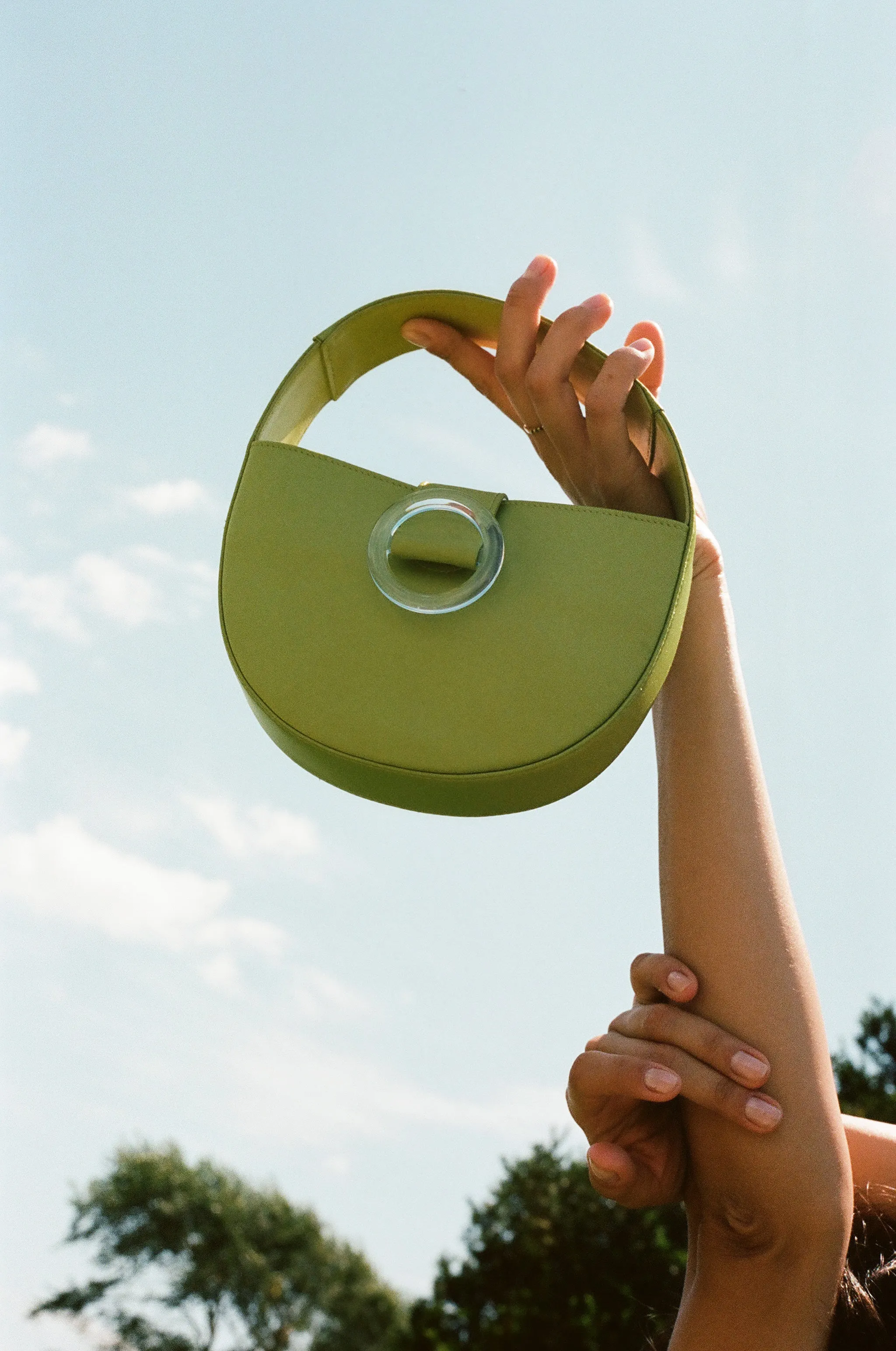 Nº52 Demi Lune Mini - Lime Satin