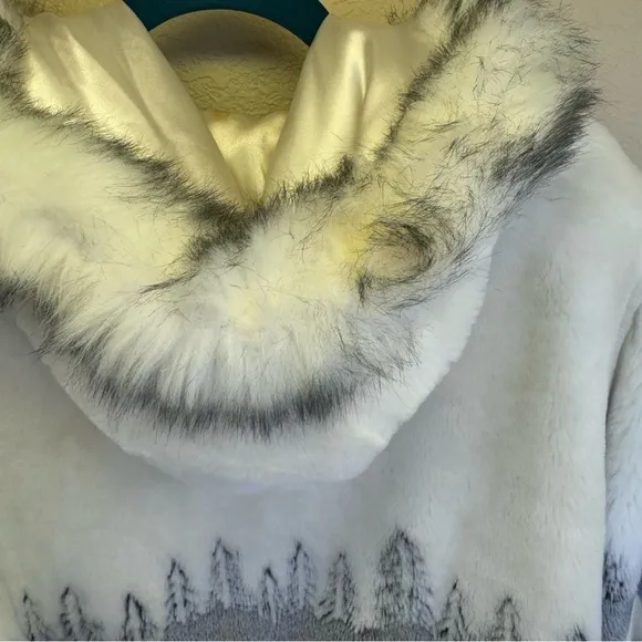 Northern Lifestyles Patterned Funfur Jacket