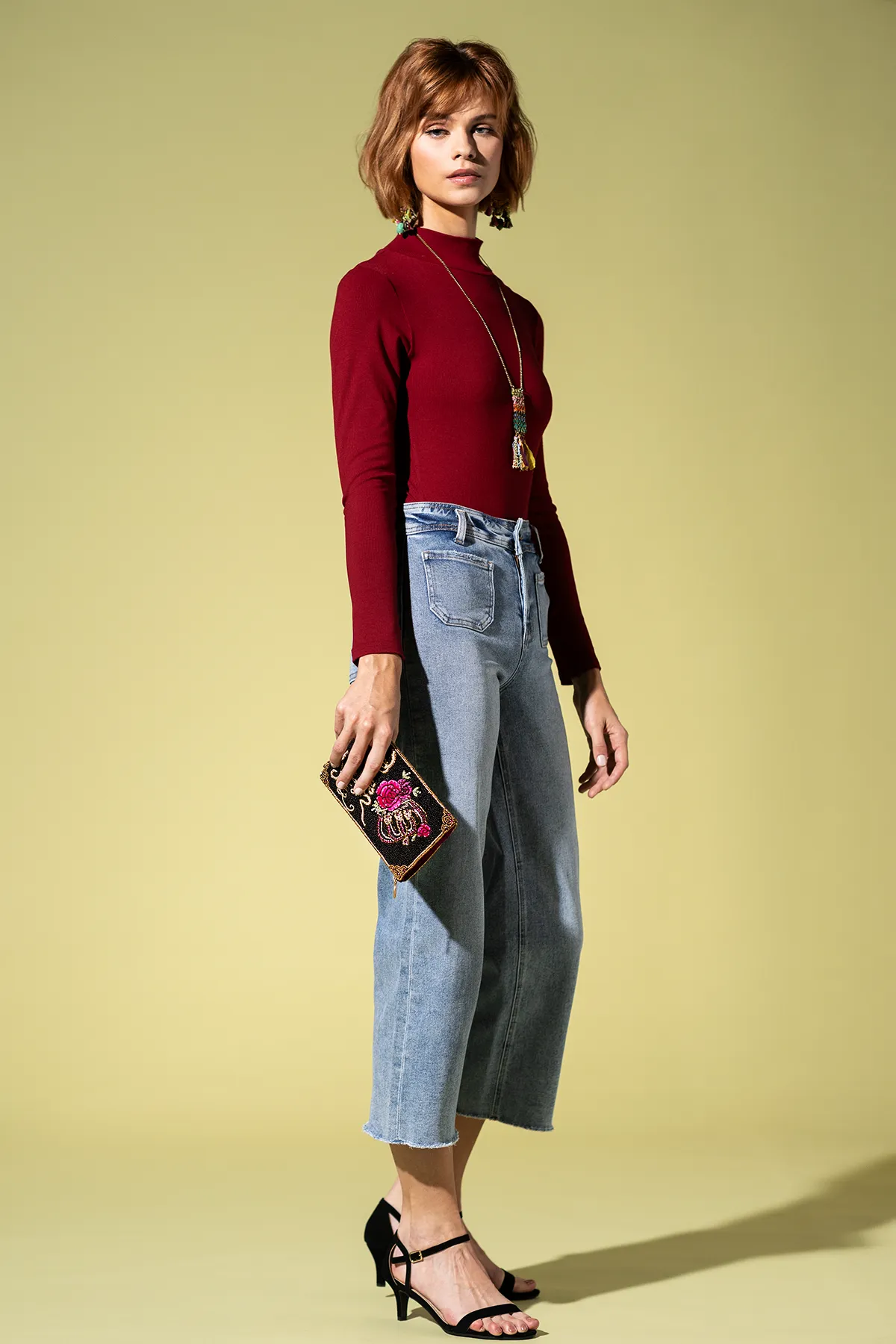 Queen of Everything Crossbody Phone Bag
