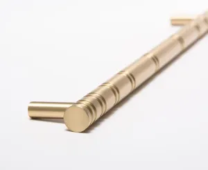 Reveal-12 Handle