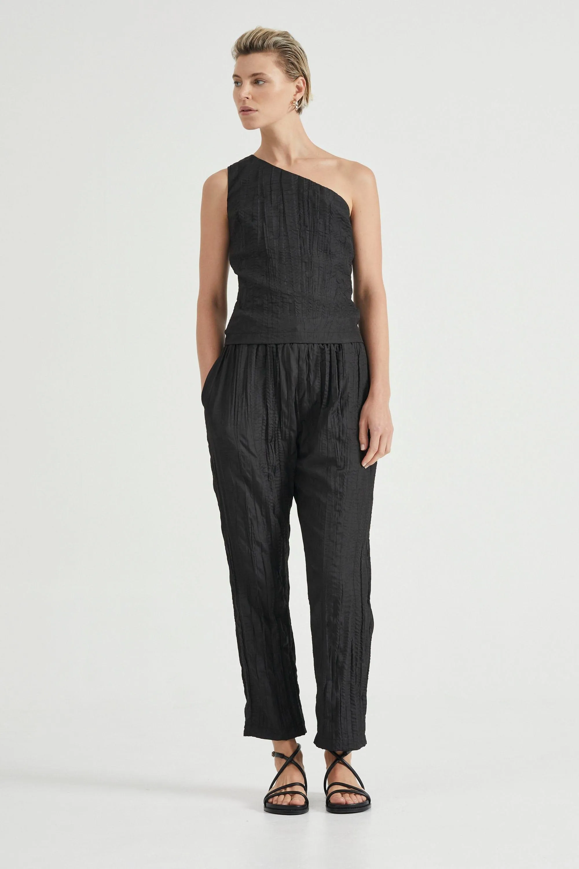ROLLING WAVE ONE SHOULDER TOP | BLACK