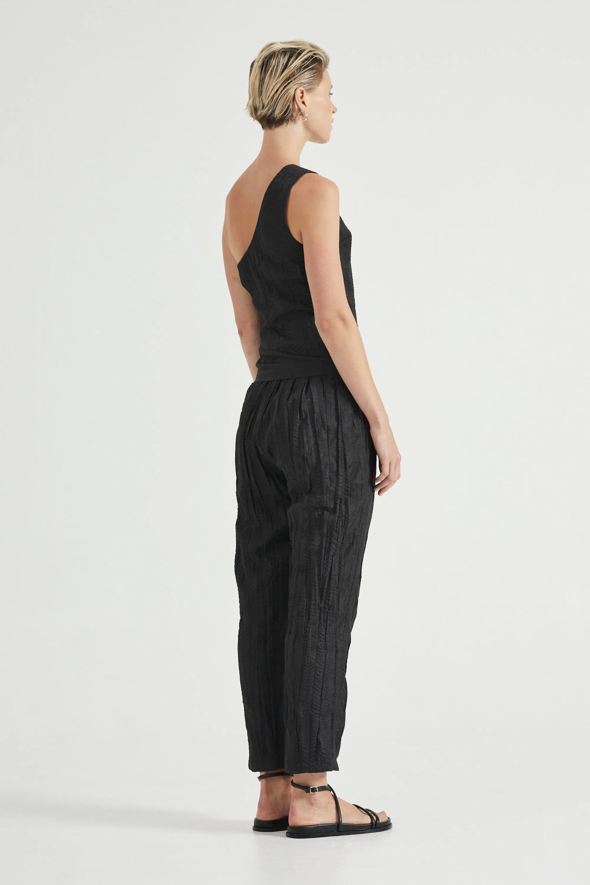 ROLLING WAVE ONE SHOULDER TOP | BLACK