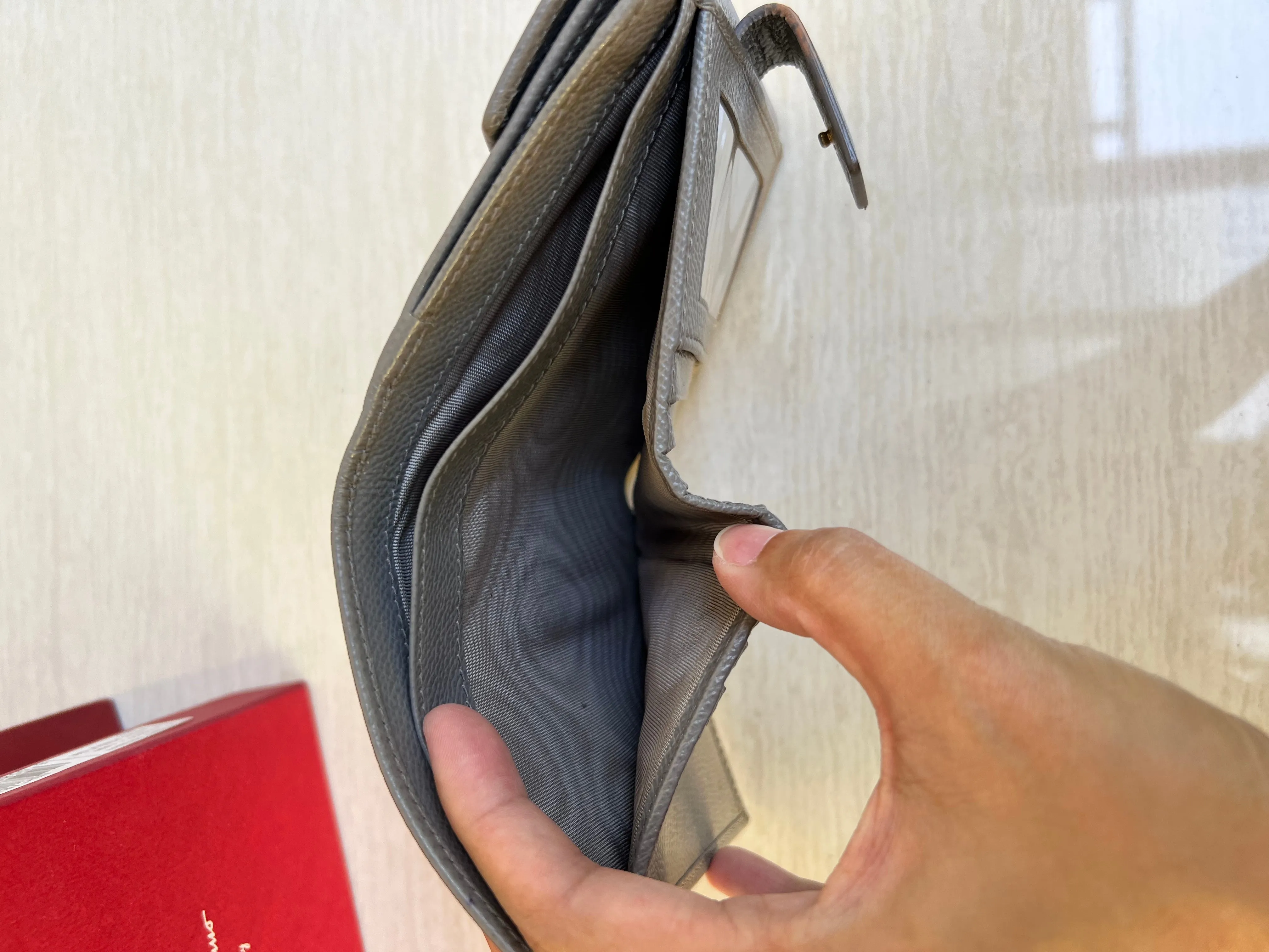 Salvatorre Ferragamo Gancini French wallet in Urban Grey Complete Set