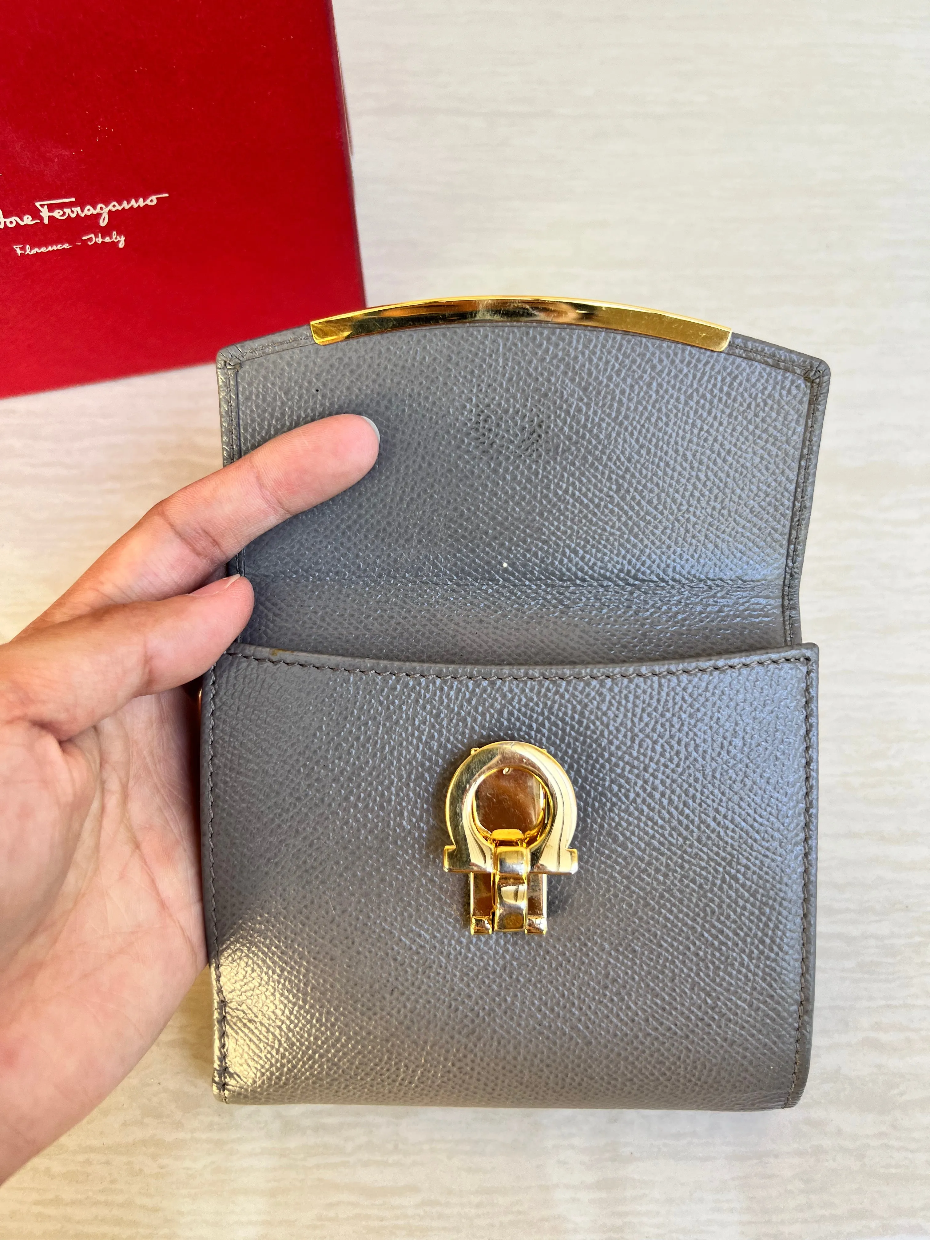 Salvatorre Ferragamo Gancini French wallet in Urban Grey Complete Set