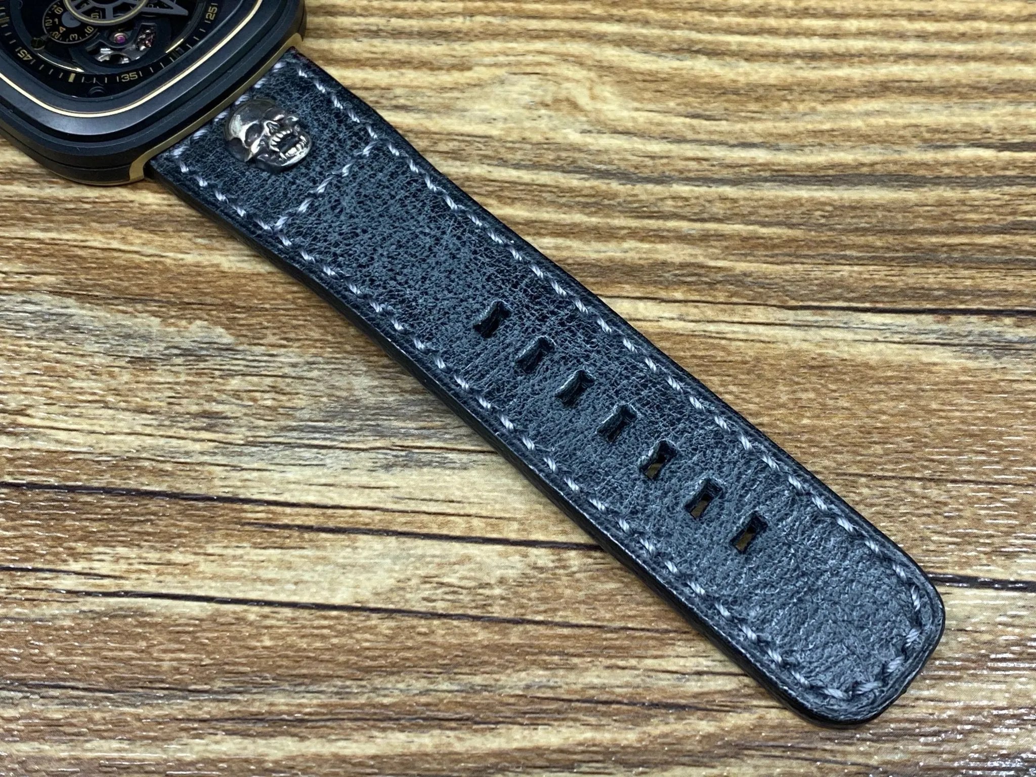 Seven Friday watch straps, SevenFriday watch Band, Leather Watch Straps 28mm, Distress Black Leather Mens Wrist Watch Band Replacement, Valentines Day Gift Ideas, Sterling Silver 925 Skull Head