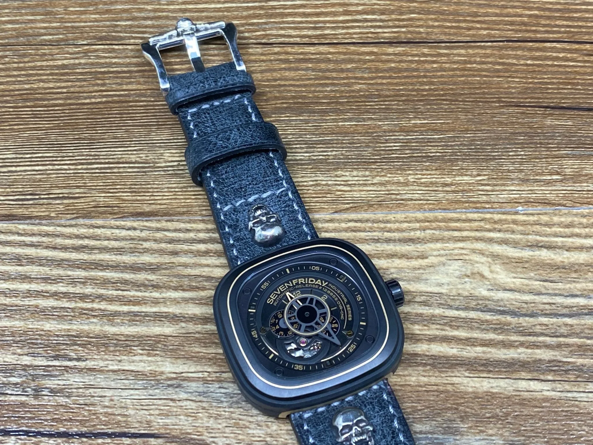 Seven Friday watch straps, SevenFriday watch Band, Leather Watch Straps 28mm, Distress Black Leather Mens Wrist Watch Band Replacement, Valentines Day Gift Ideas, Sterling Silver 925 Skull Head