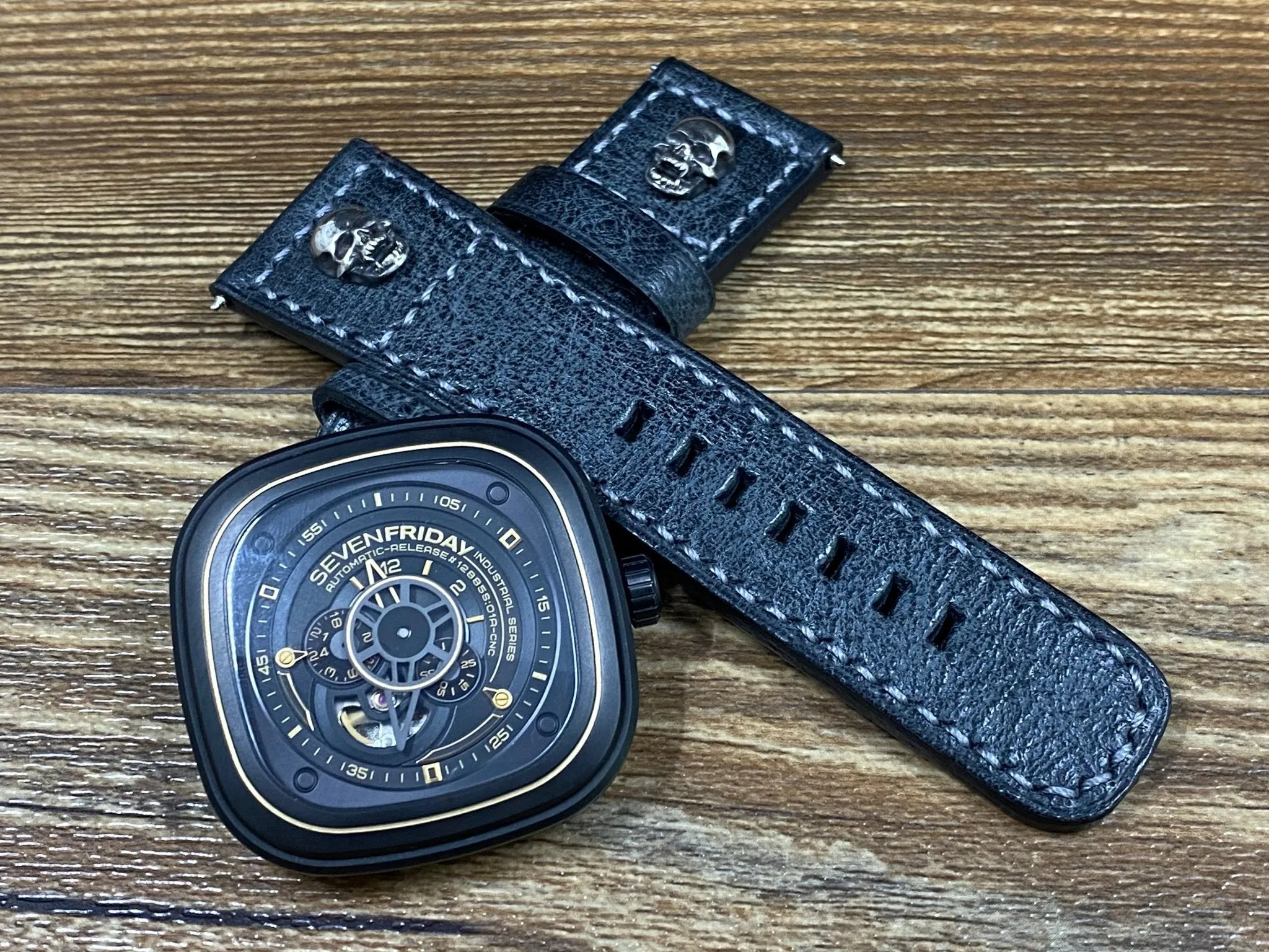 Seven Friday watch straps, SevenFriday watch Band, Leather Watch Straps 28mm, Distress Black Leather Mens Wrist Watch Band Replacement, Valentines Day Gift Ideas, Sterling Silver 925 Skull Head