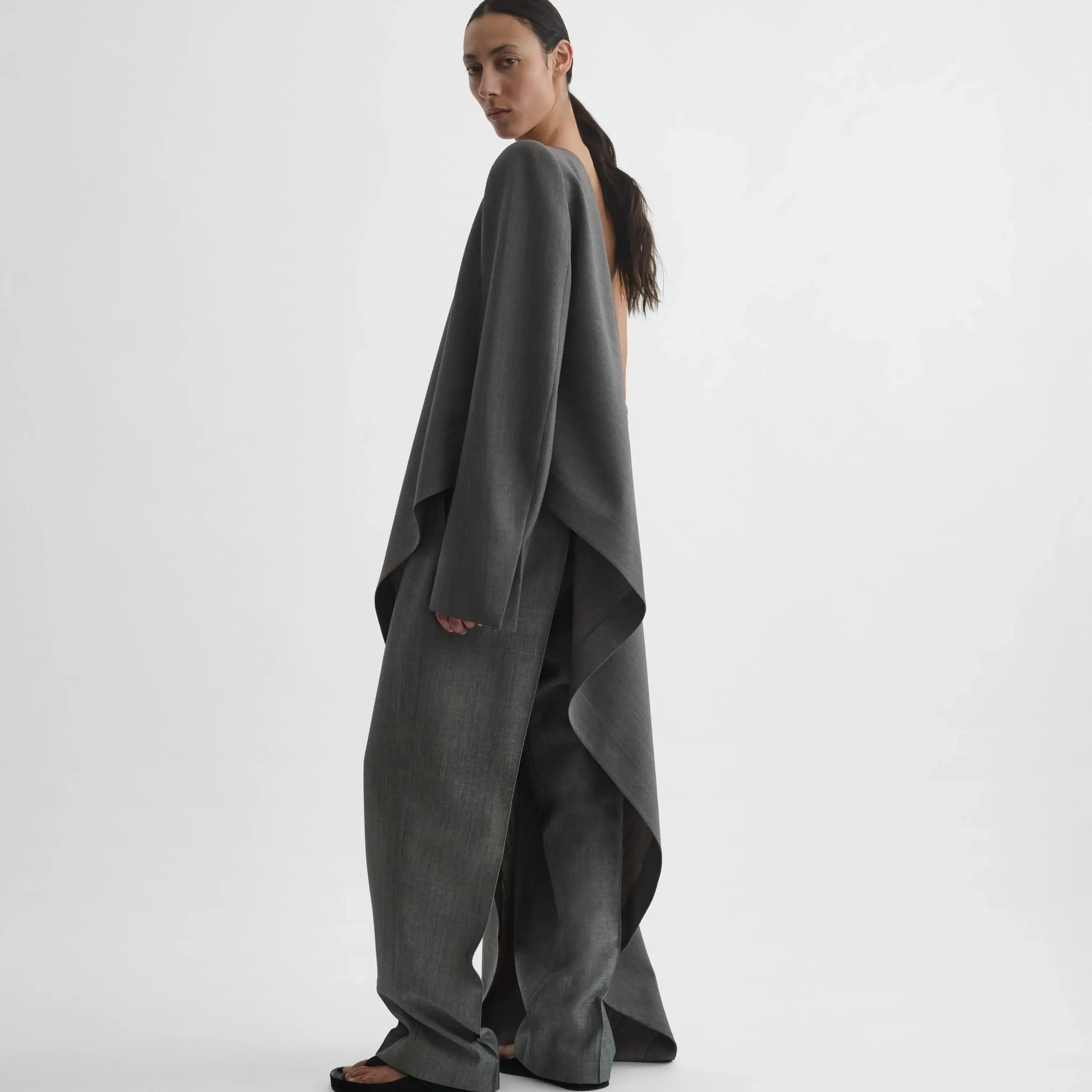 SHARP SHOULDER ASYMMETRIC TOP | dark taupe wool