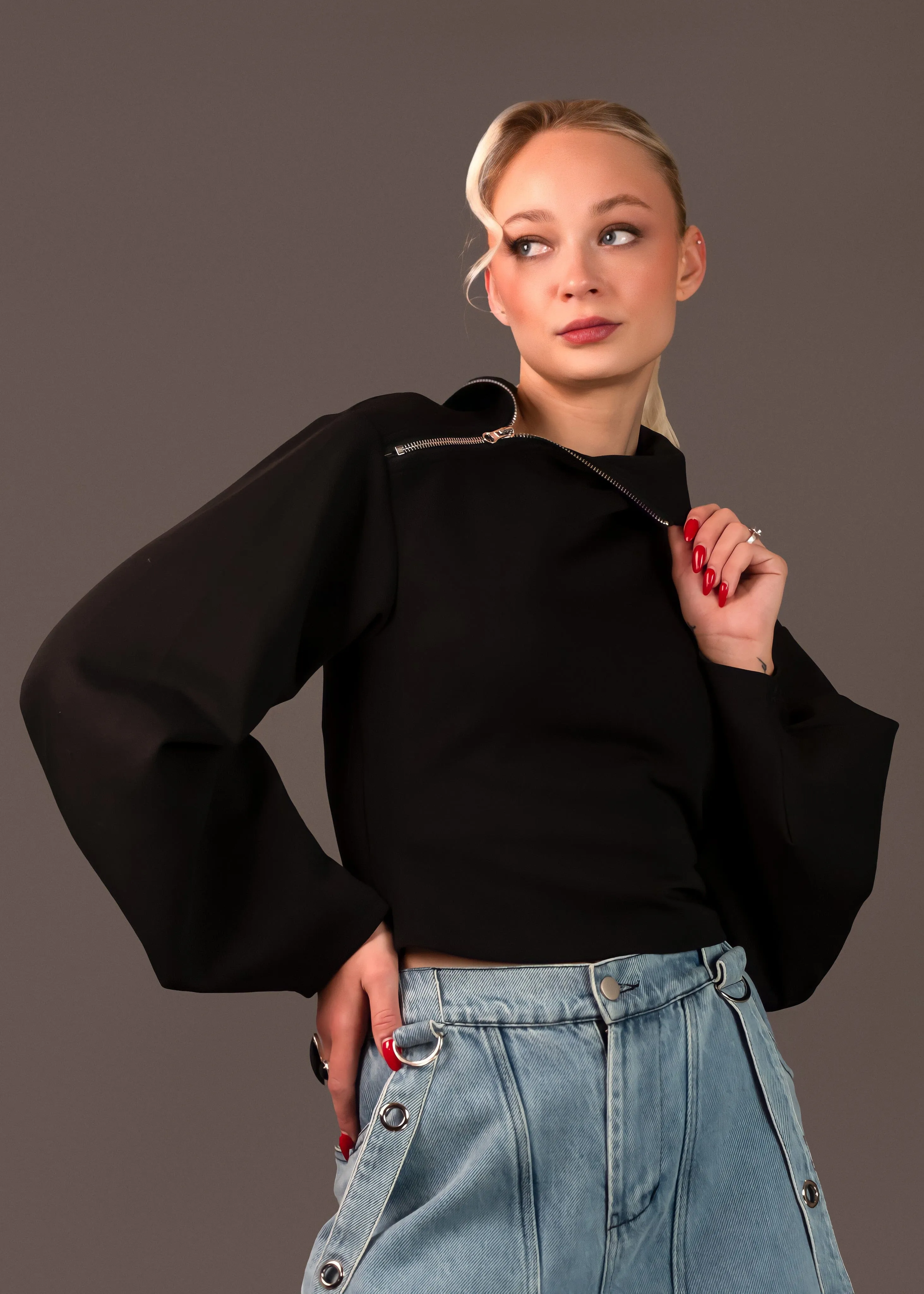 Shoulder Zip Balloon Sleeve Top