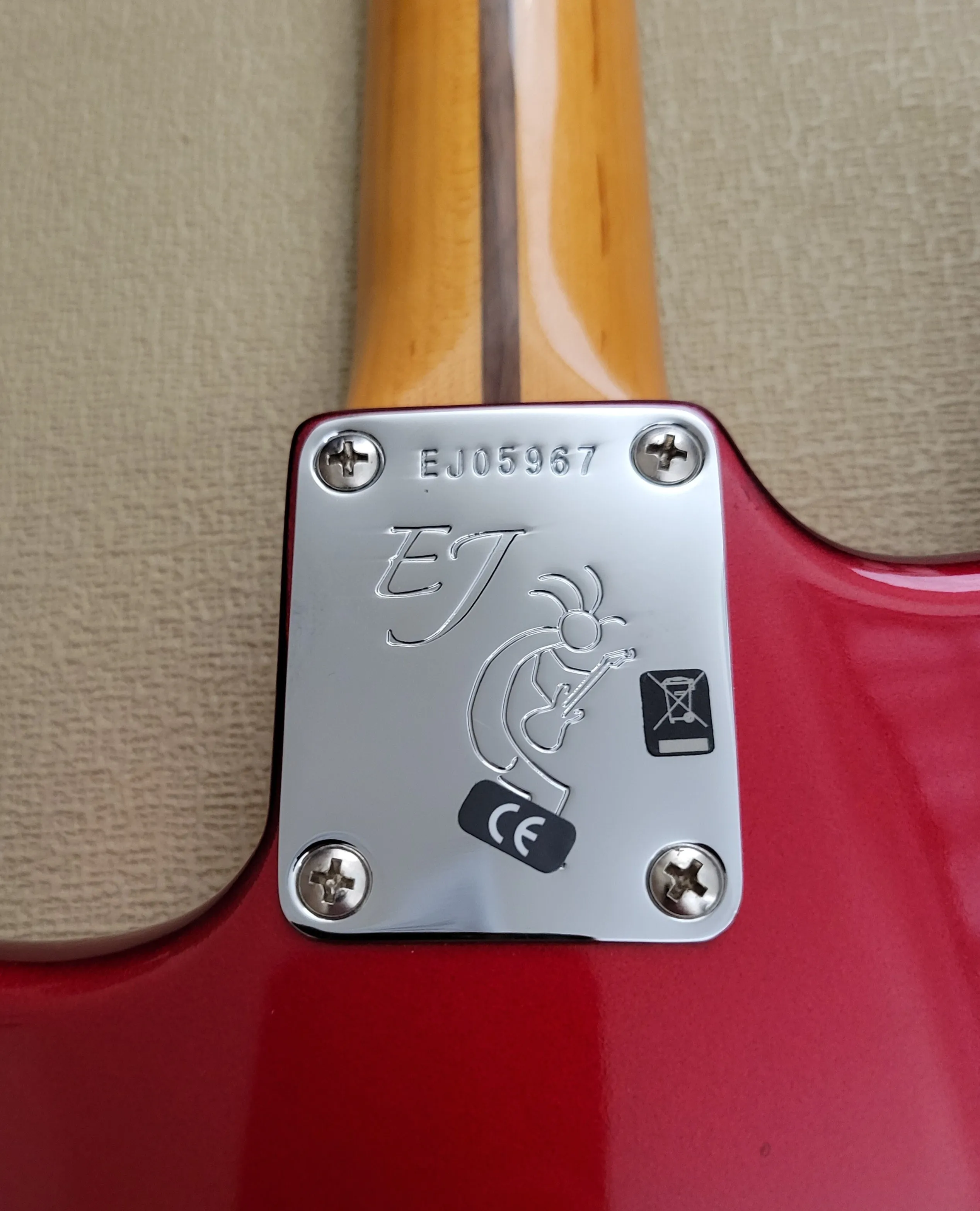 SOLD - Fender Stratocaster Eric Johnson 2006 Candy Apple Red