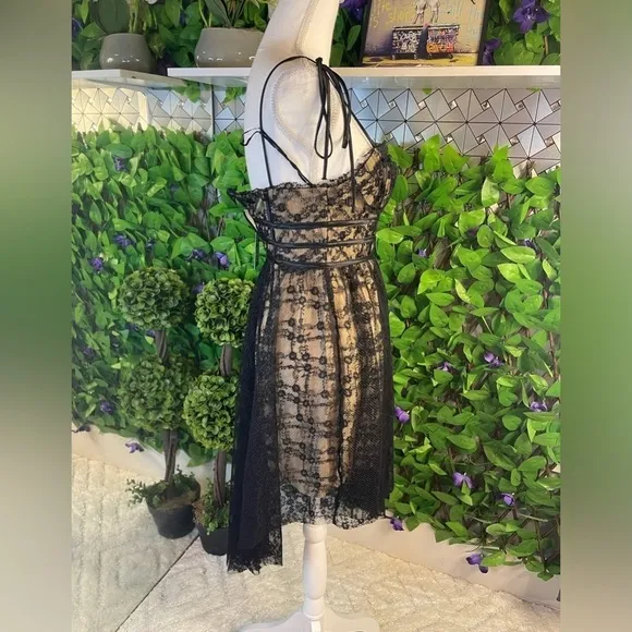 Steve Madden Black Lace Hi-Low Midi Dress with Nude Lining XS NWT Retail $129